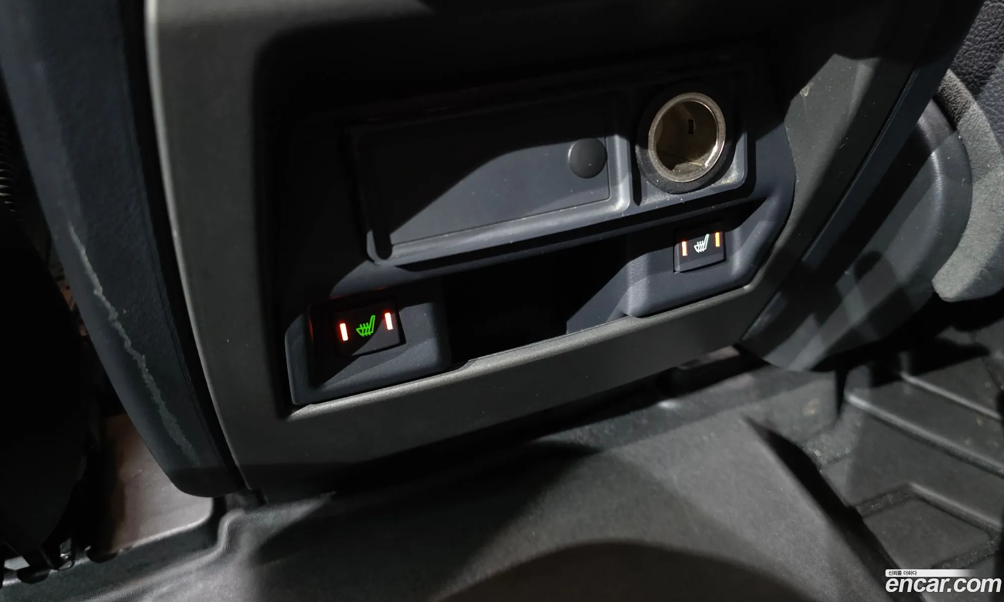 Land Rover Discovery 4 2015 SALLAAAG6FA754481 — 14