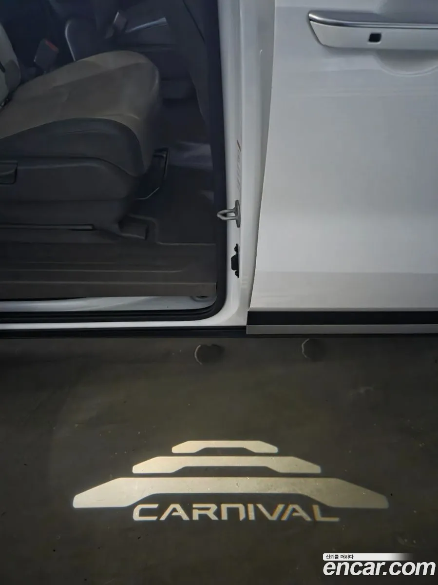 Kia Carnival 2023 — 7