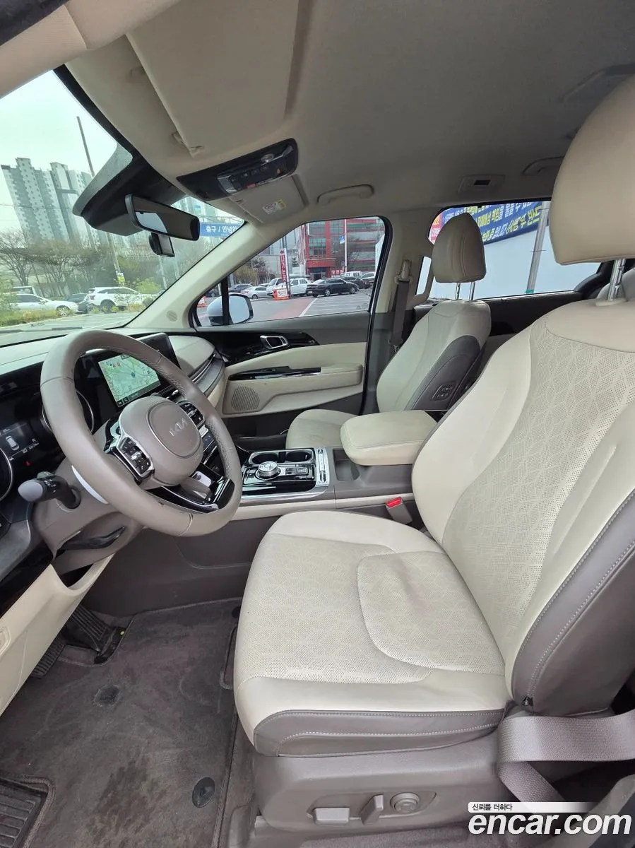 Kia Carnival 2023 — 2