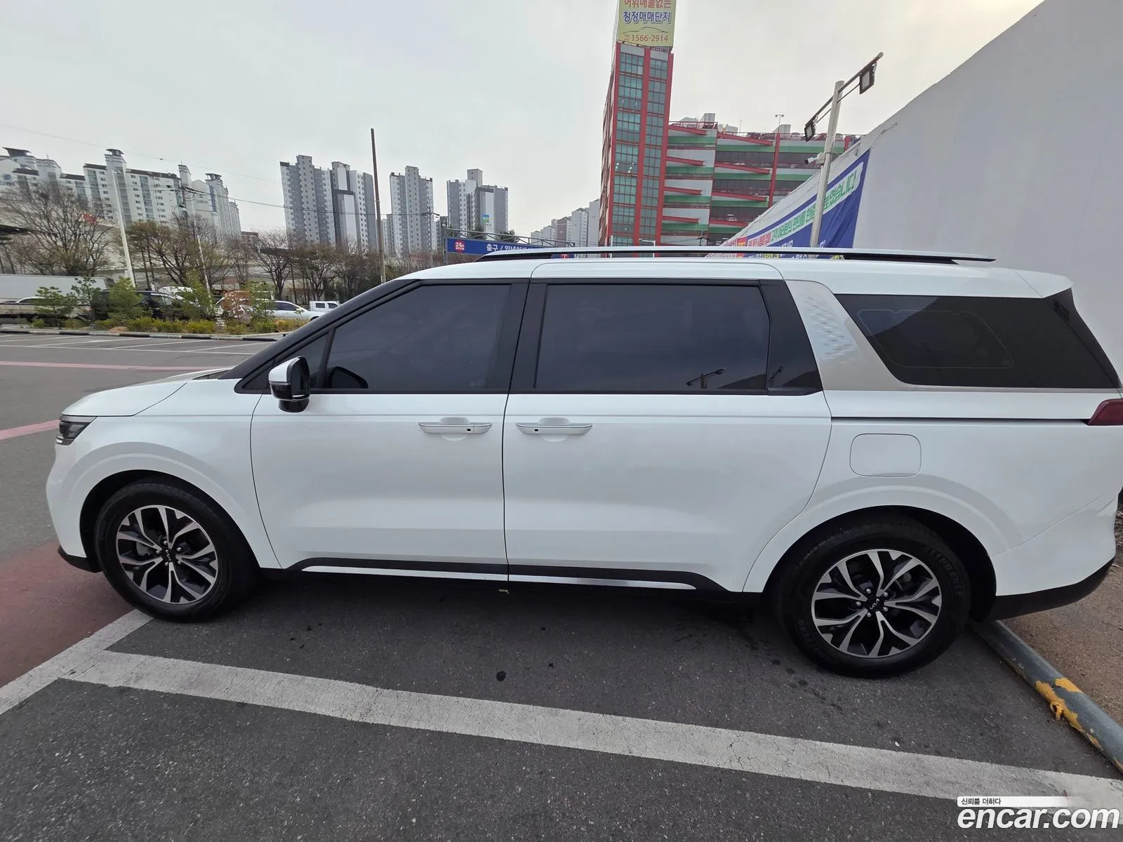 Kia Carnival 2023 — 6