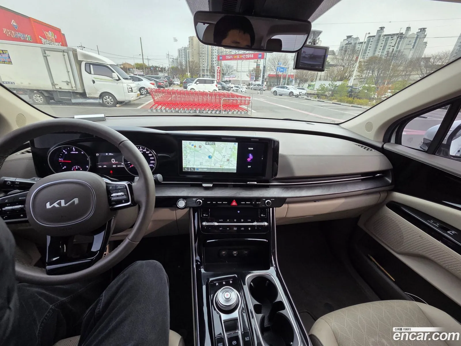 Kia Carnival 2023 — 3