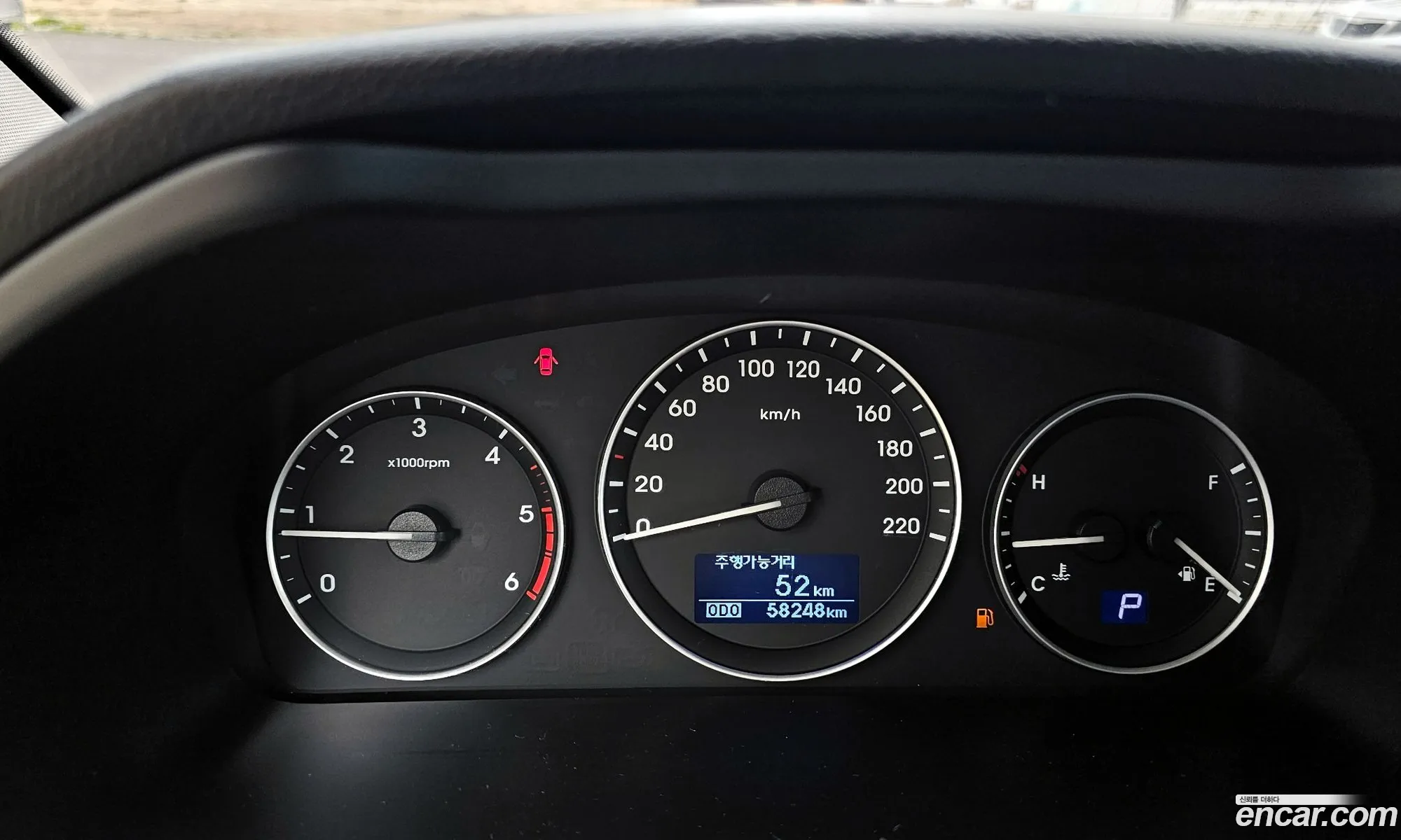 Hyundai Grand Starex 2018 — 18