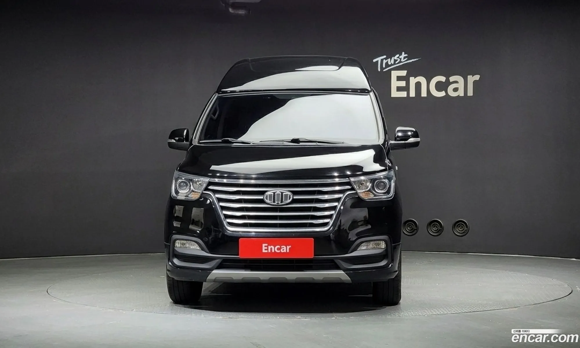 Hyundai Grand Starex 2018 — 2