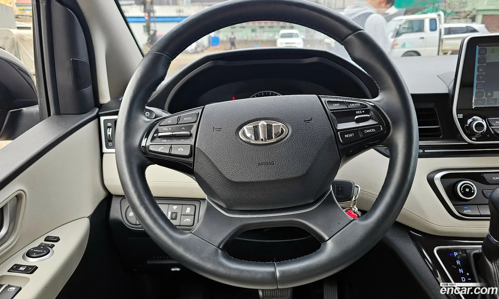 Hyundai Grand Starex 2018 — 19