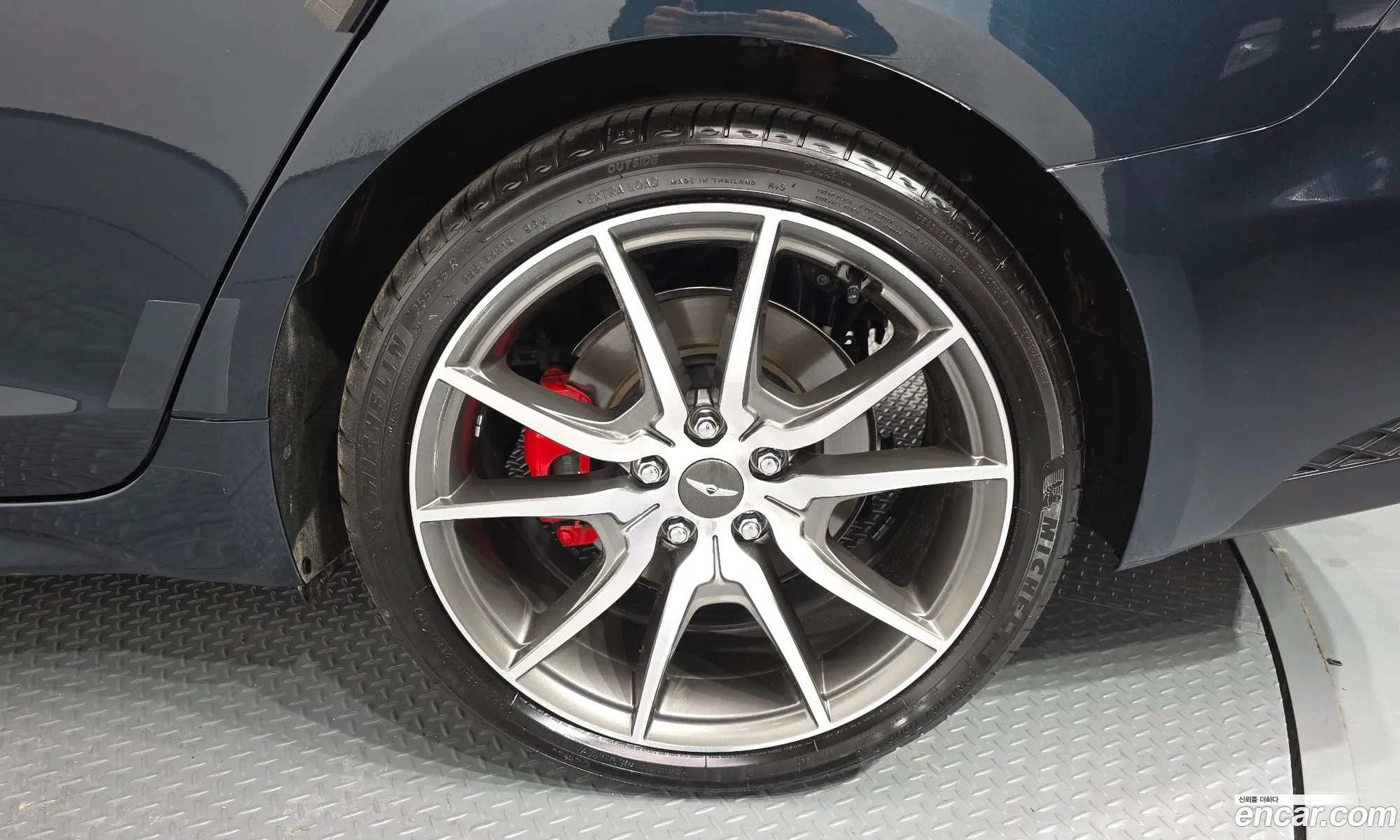 Genesis G70 2021 — 11