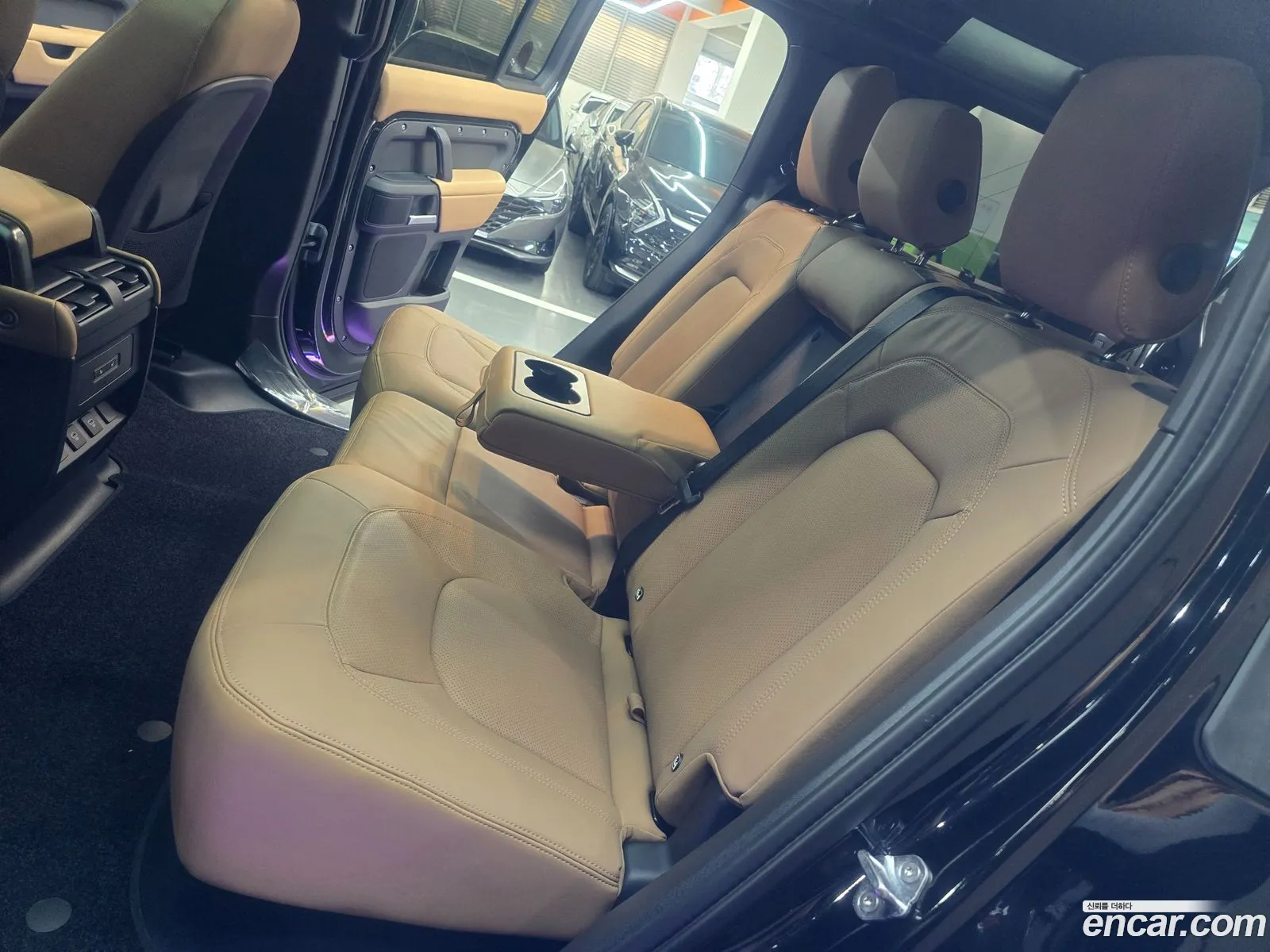 Land Rover Defender 2025 — 3