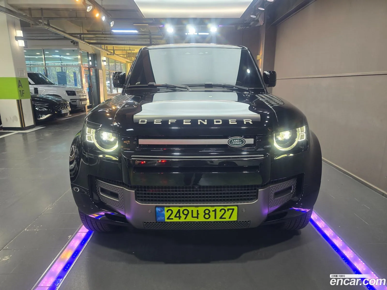 Land Rover Defender 2025 — 20