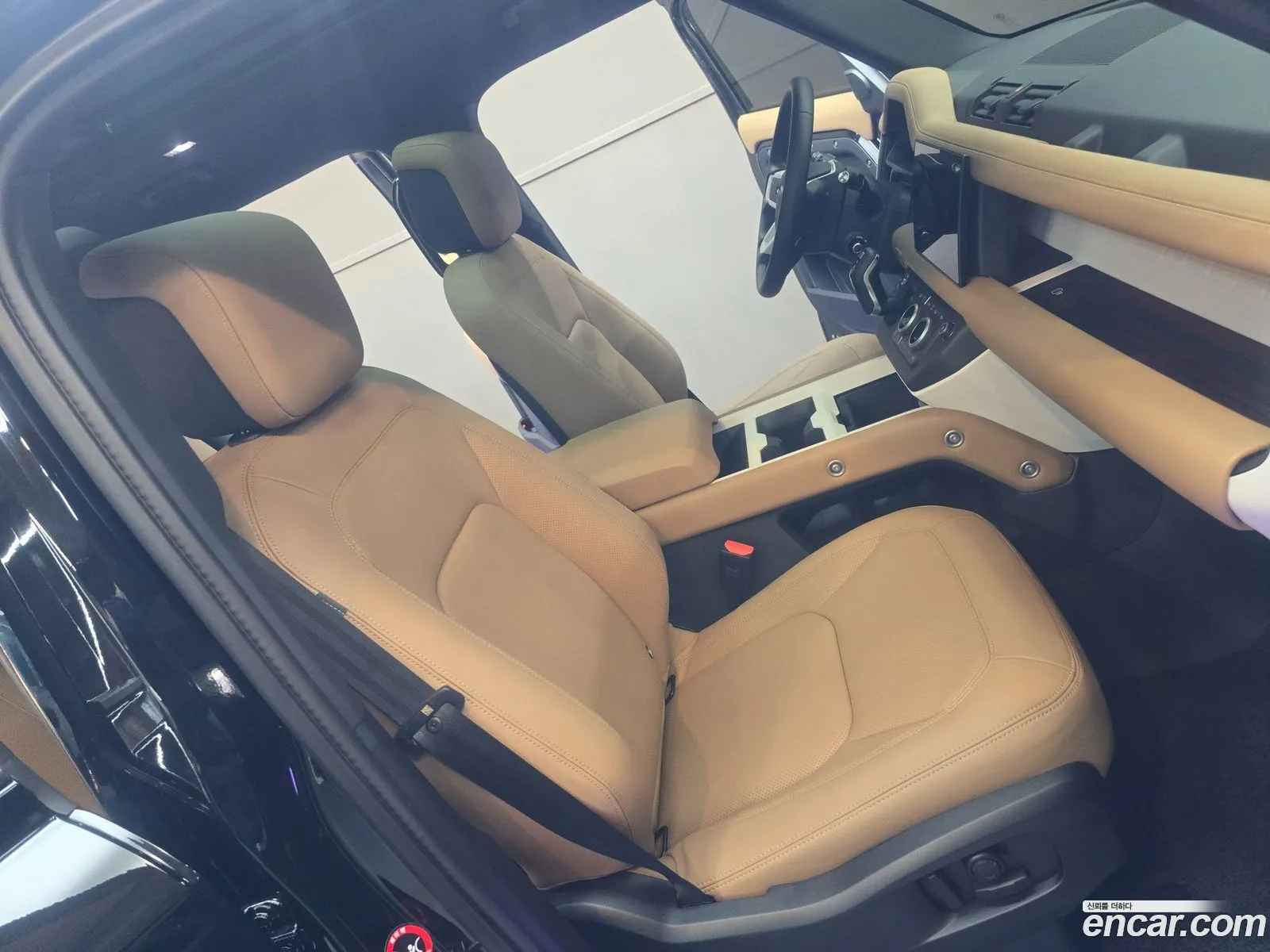 Land Rover Defender 2025 — 19