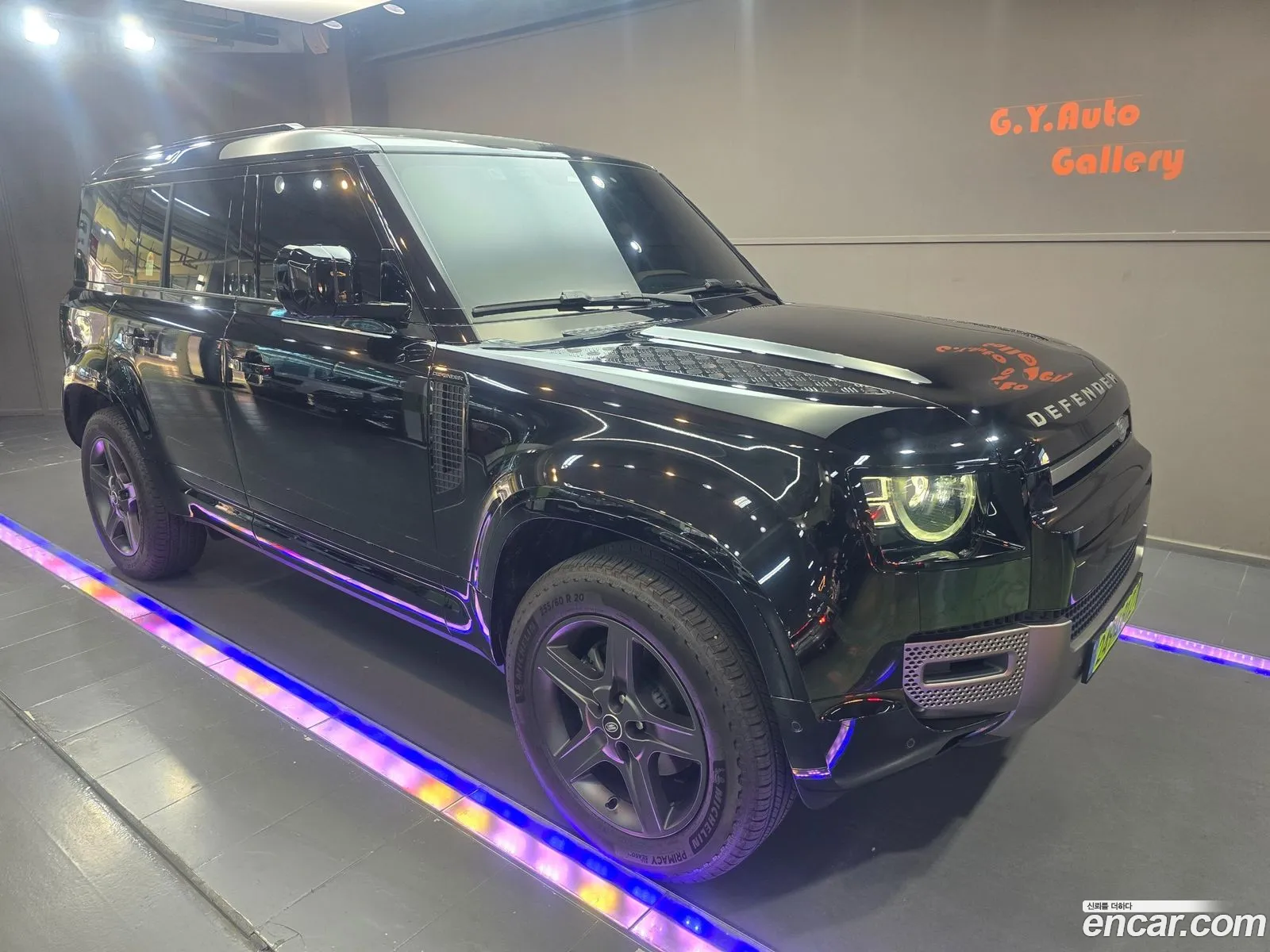 Land Rover Defender 2025 — 14