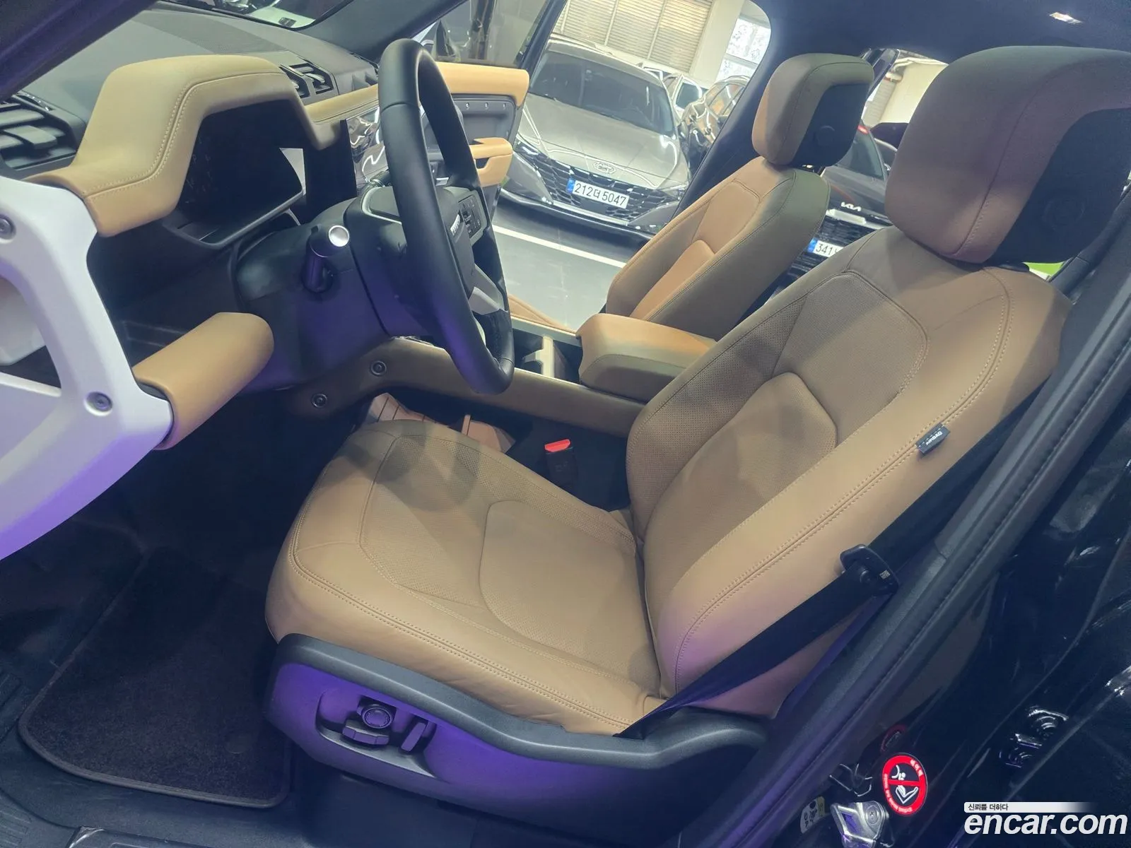 Land Rover Defender 2025 — 12