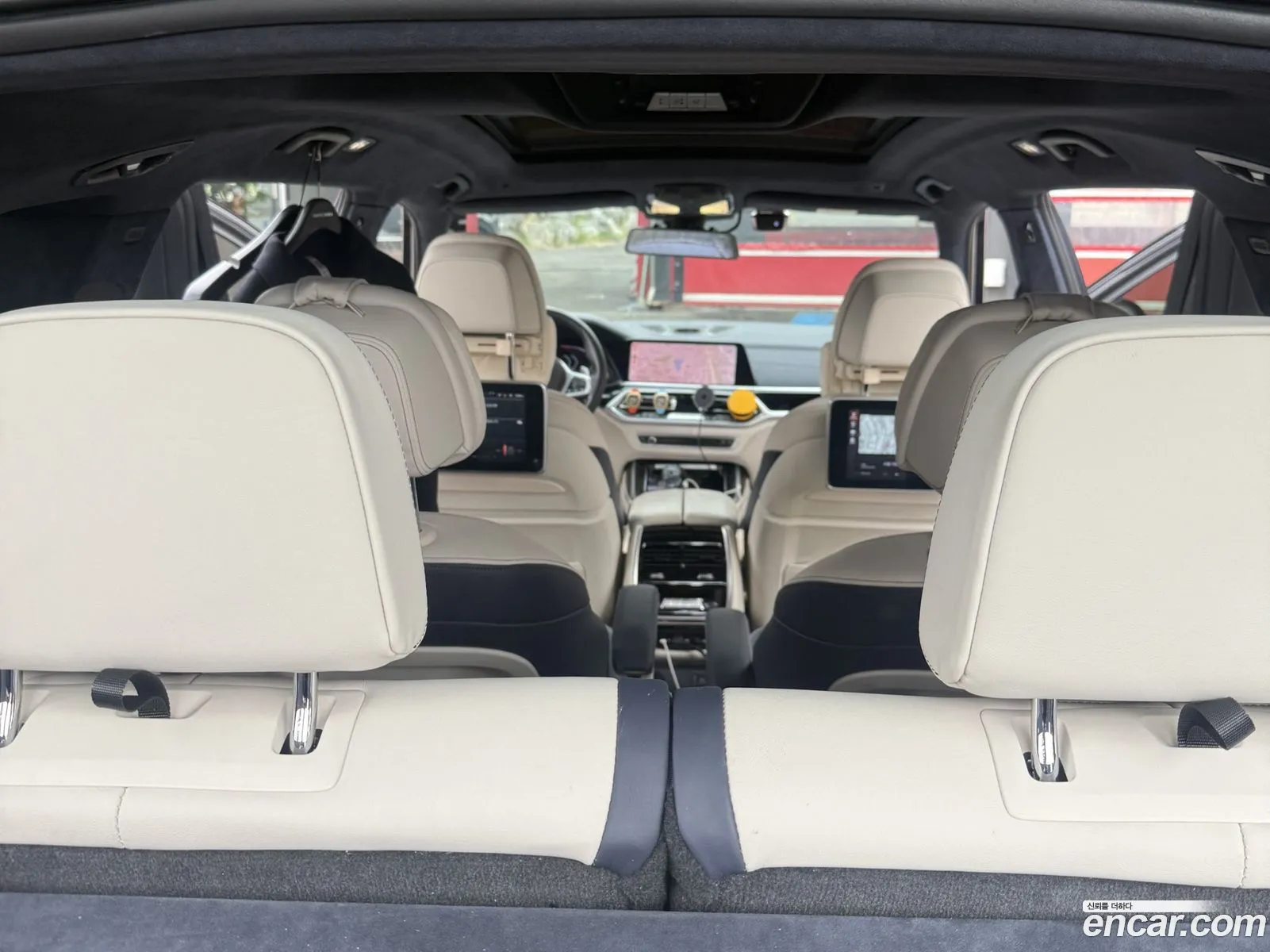 BMW X7 2022 — 7