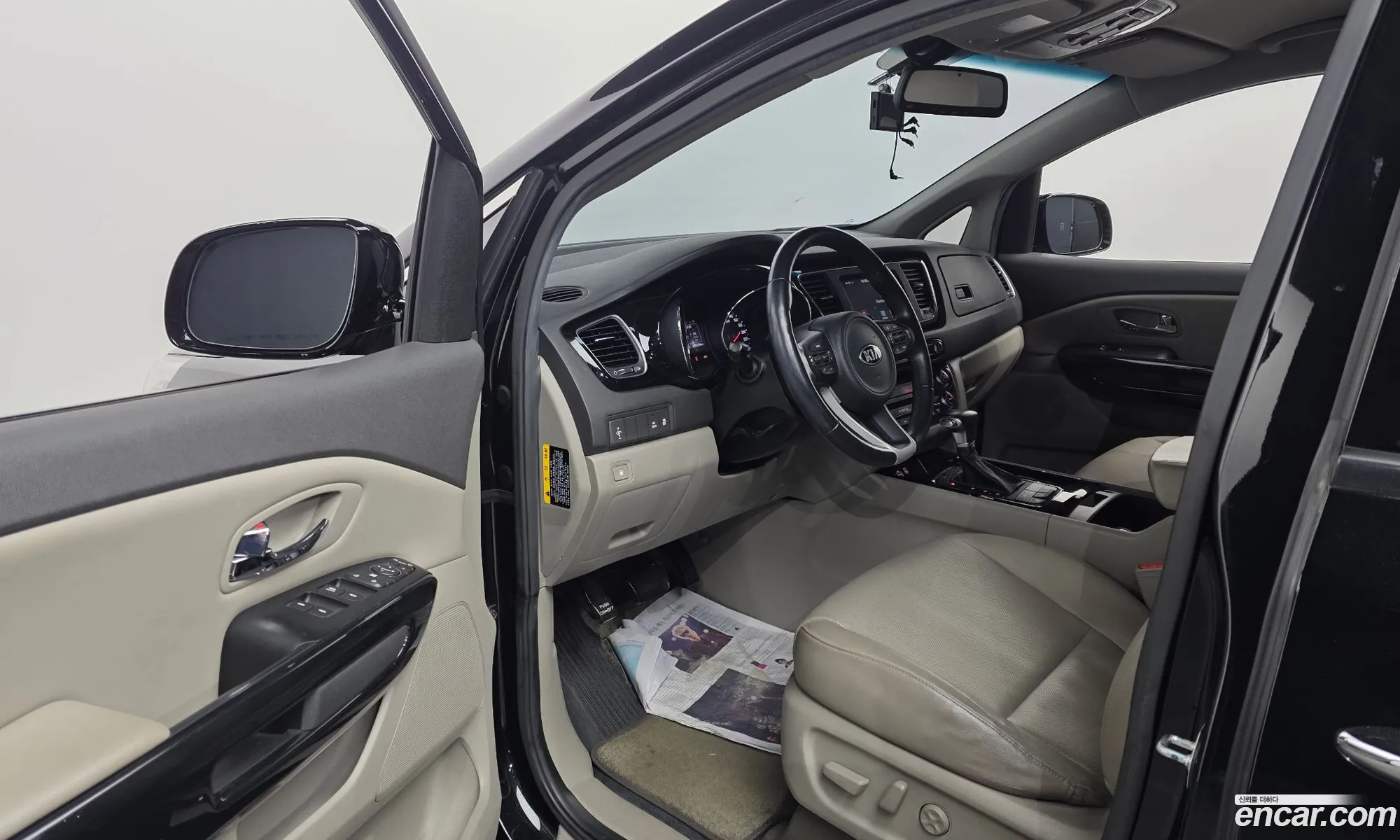 Kia Carnival 2017 — 10