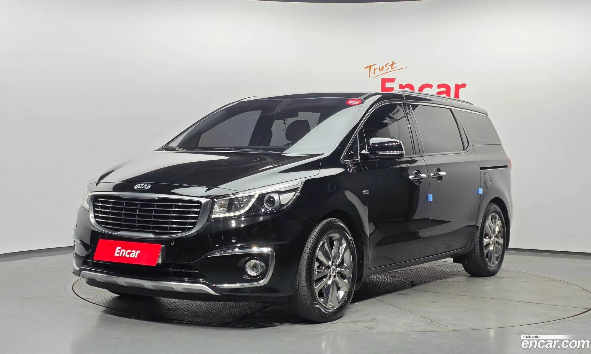 Kia Carnival 2017 — 17
