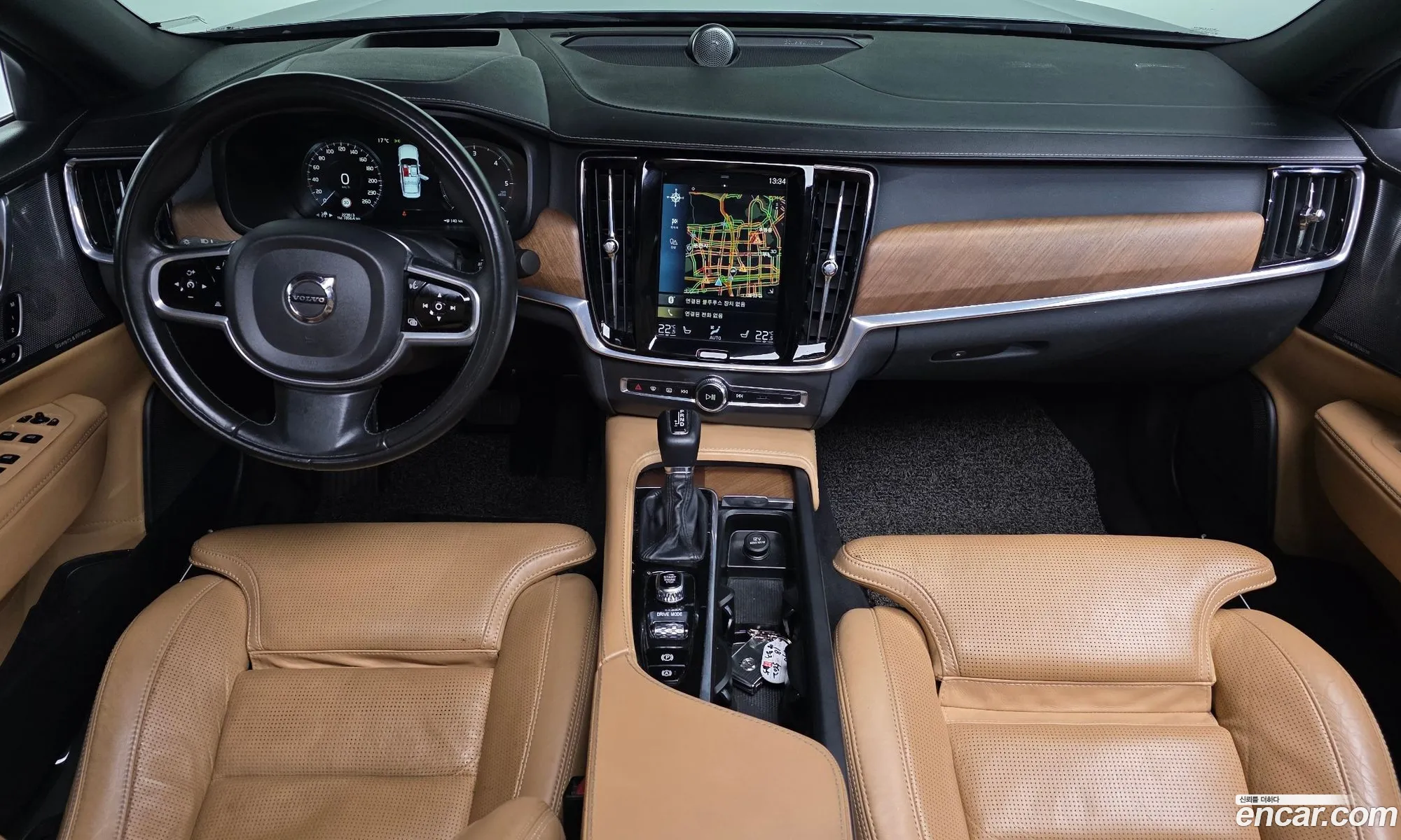 Volvo S90 2017 YV1PS68ACJ1027196 — 9