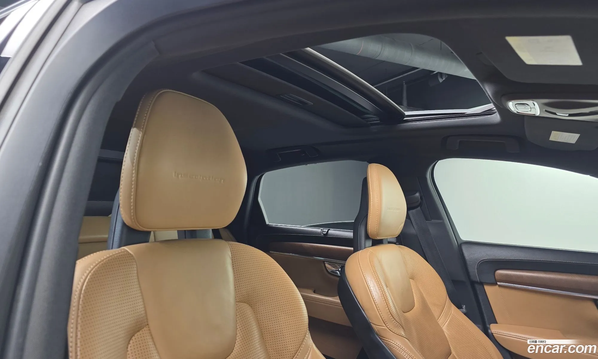 Volvo S90 2017 YV1PS68ACJ1027196 — 17