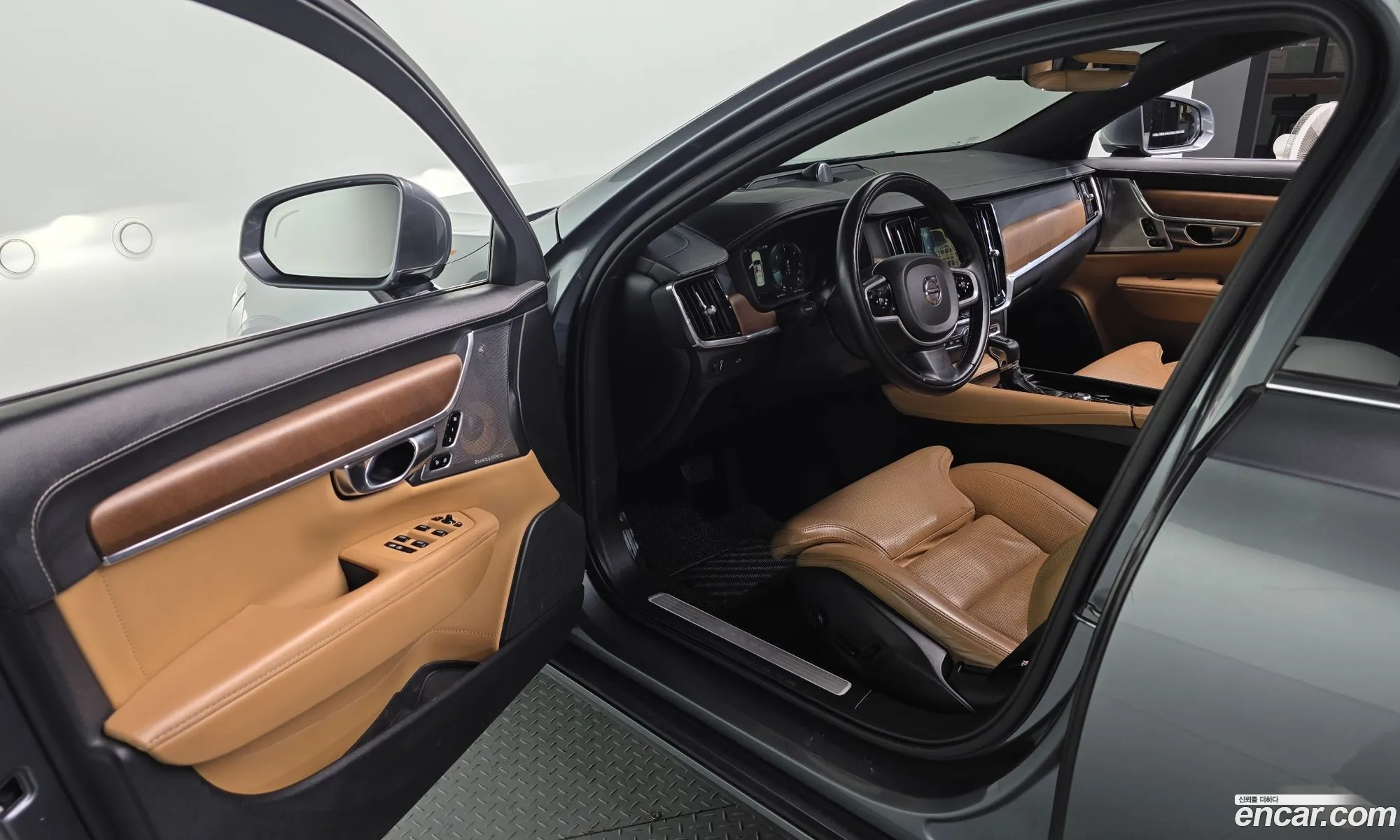 Volvo S90 2017 YV1PS68ACJ1027196 — 3