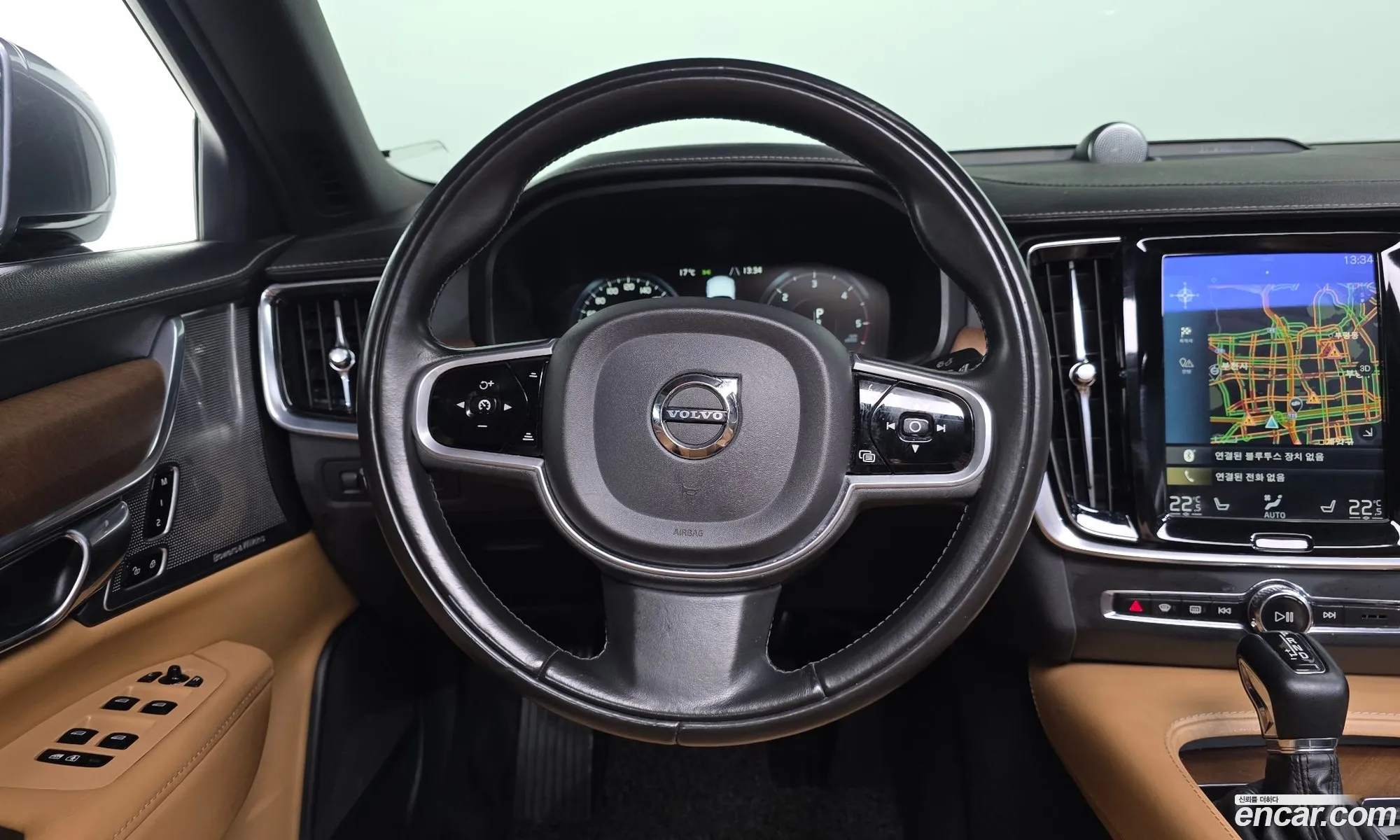 Volvo S90 2017 YV1PS68ACJ1027196 — 12