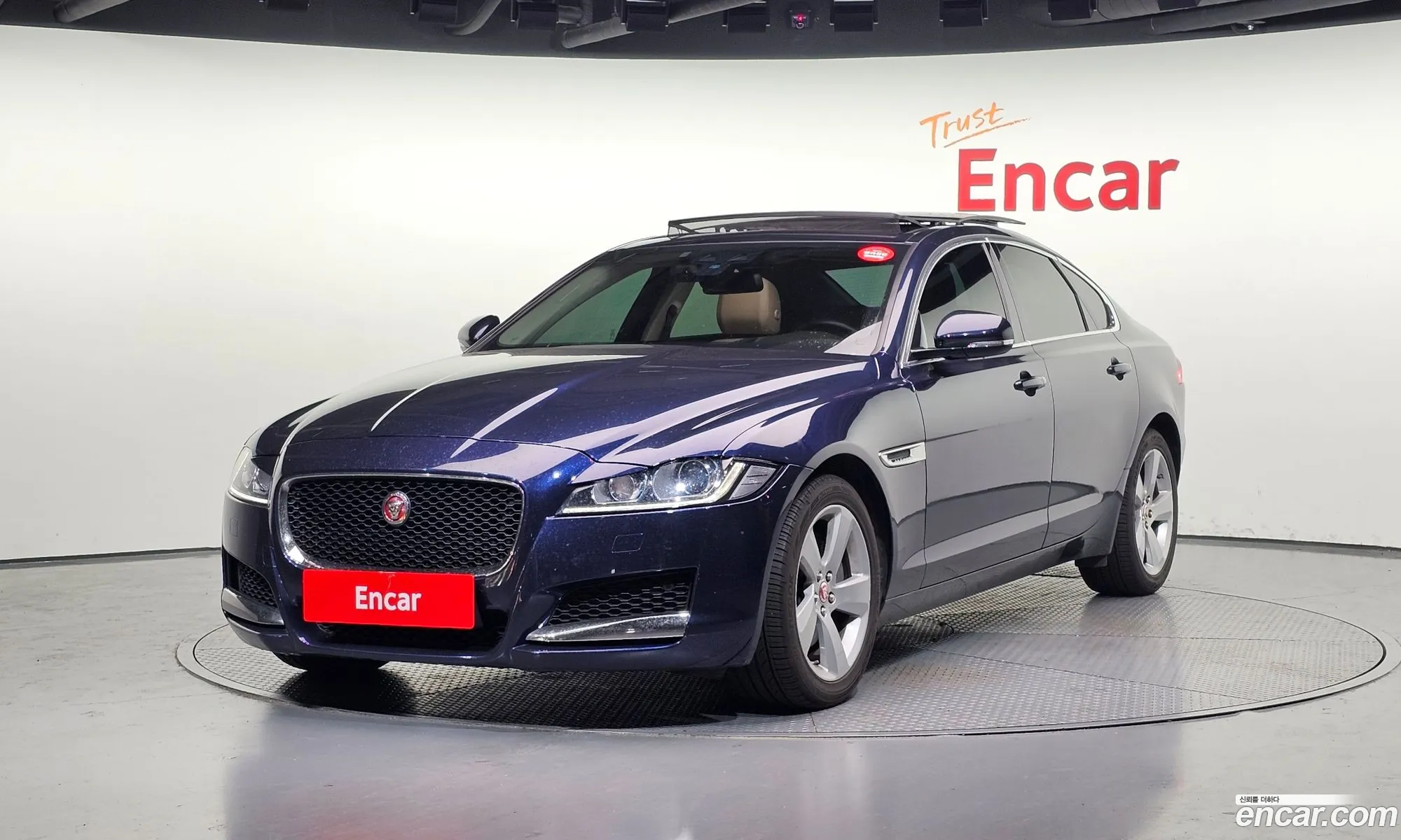 Jaguar XF 2018 — 4