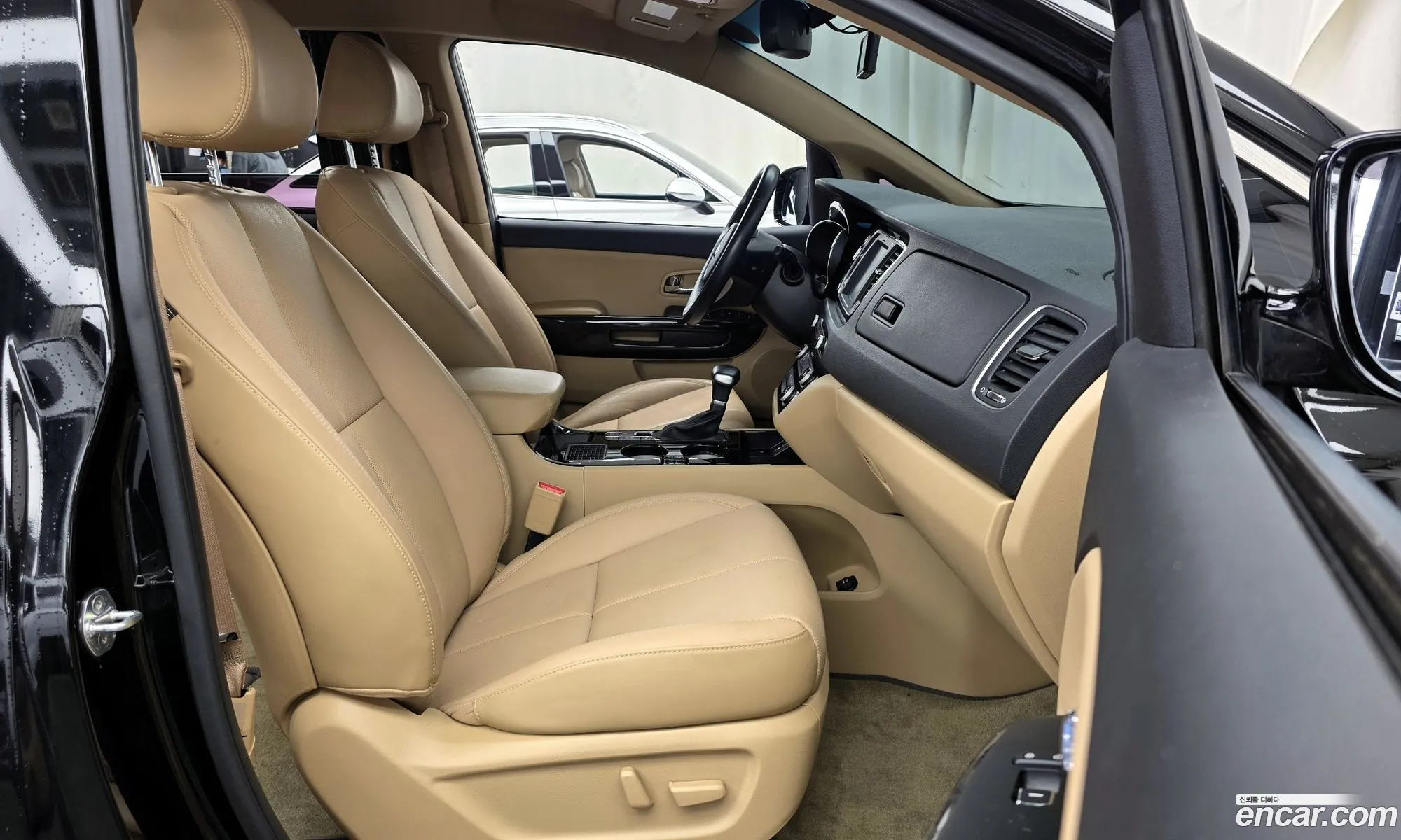 Kia Carnival 2019 — 7