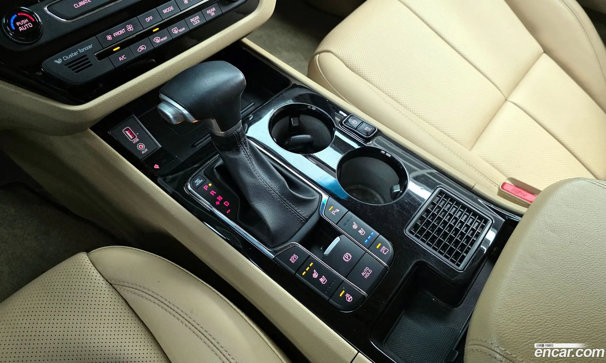 Kia Carnival 2019 — 16