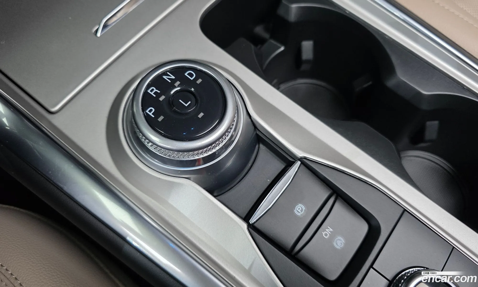 Ford Explorer 6th Gen 2023 1FMSK8FH7PGA39938 — 19