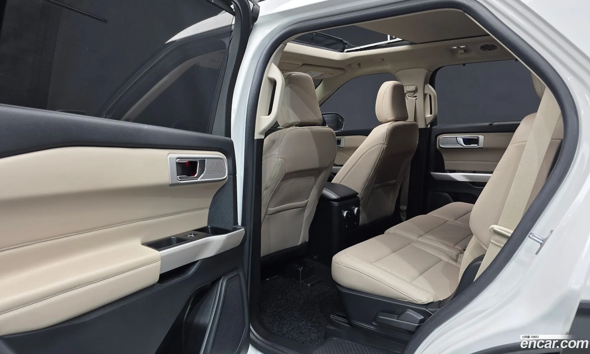 Ford Explorer 6th Gen 2023 1FMSK8FH7PGA39938 — 13