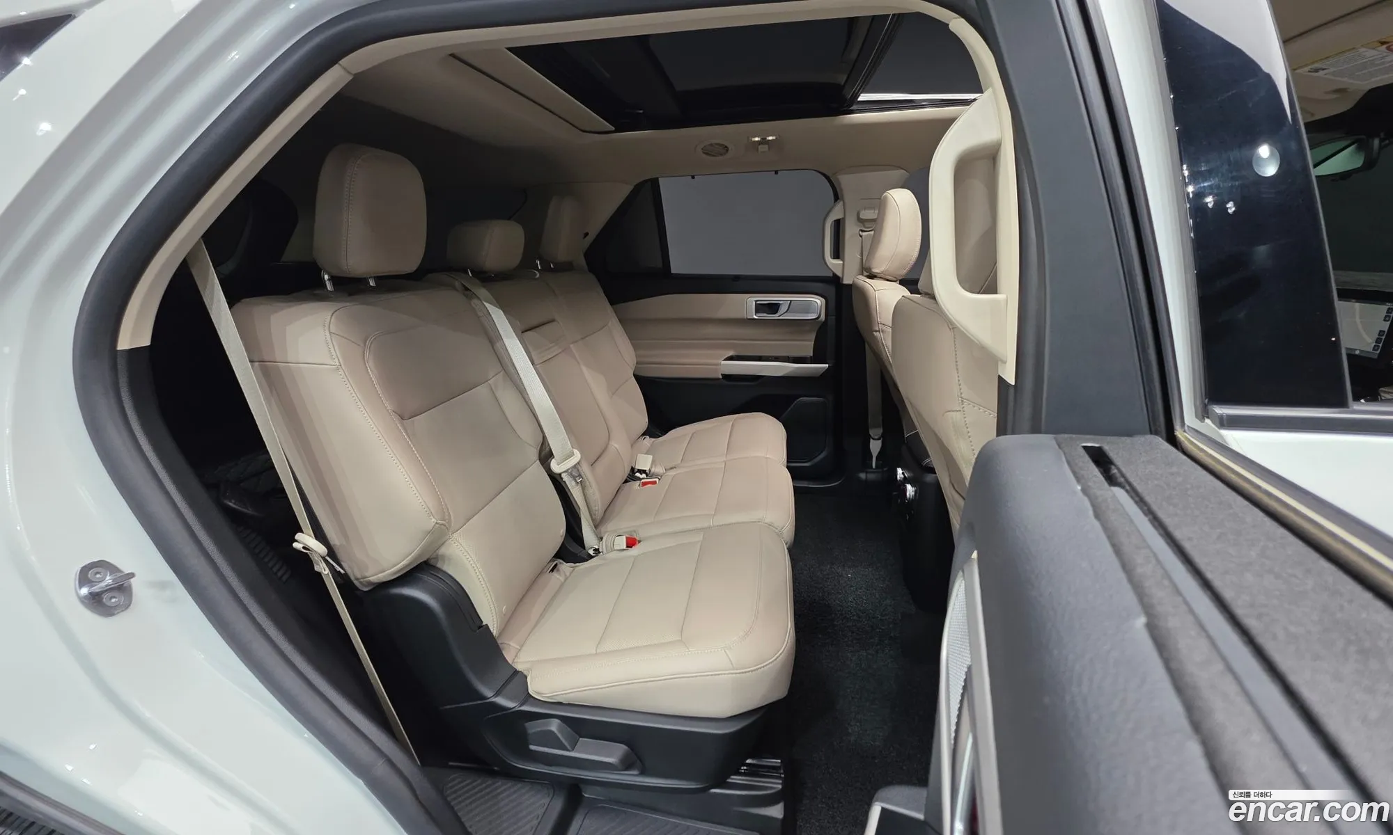 Ford Explorer 6th Gen 2023 1FMSK8FH7PGA39938 — 20