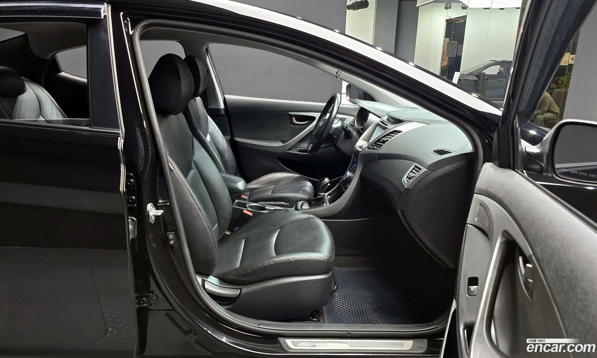 Hyundai Elantra 2013 — 14