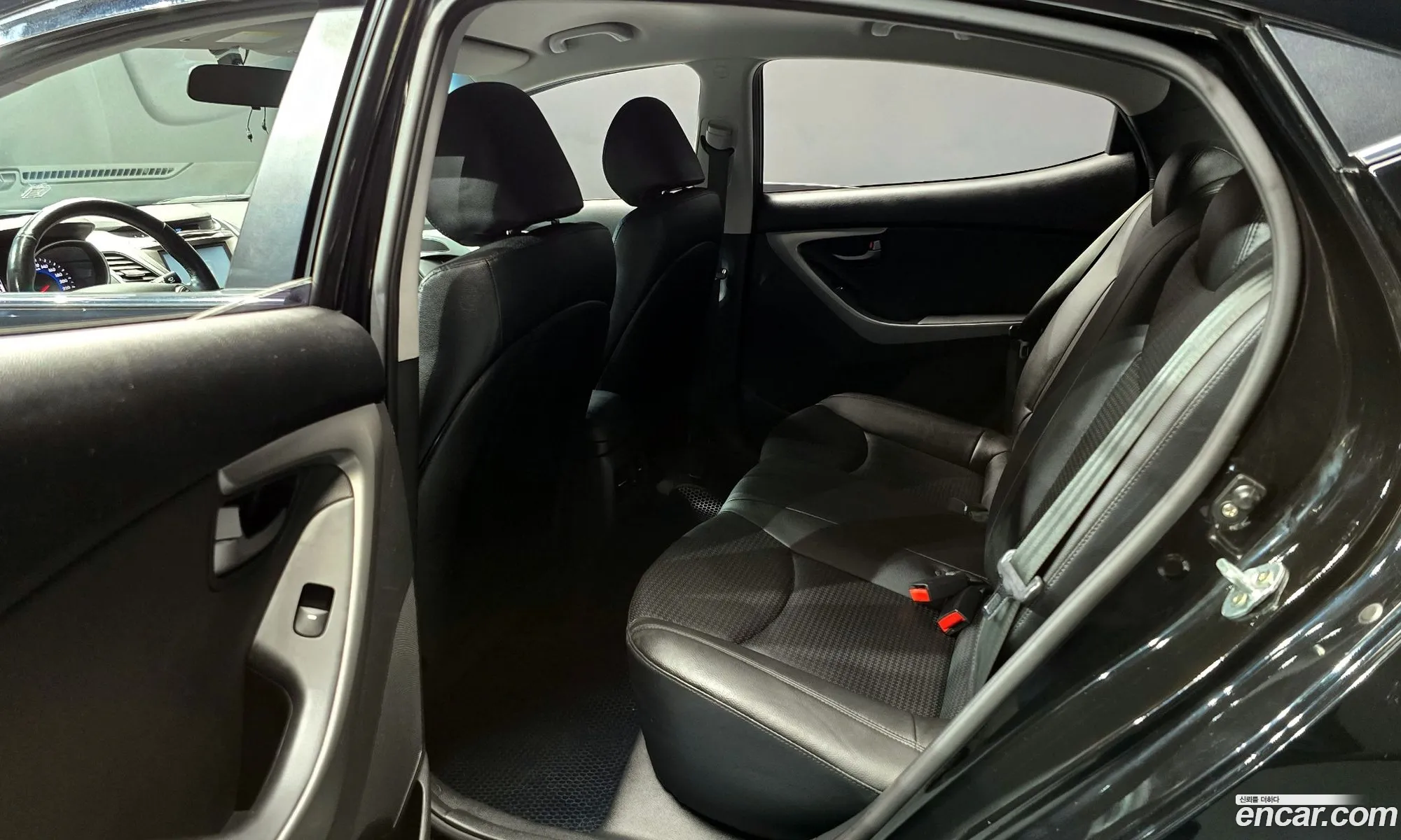 Hyundai Elantra 2013 — 13