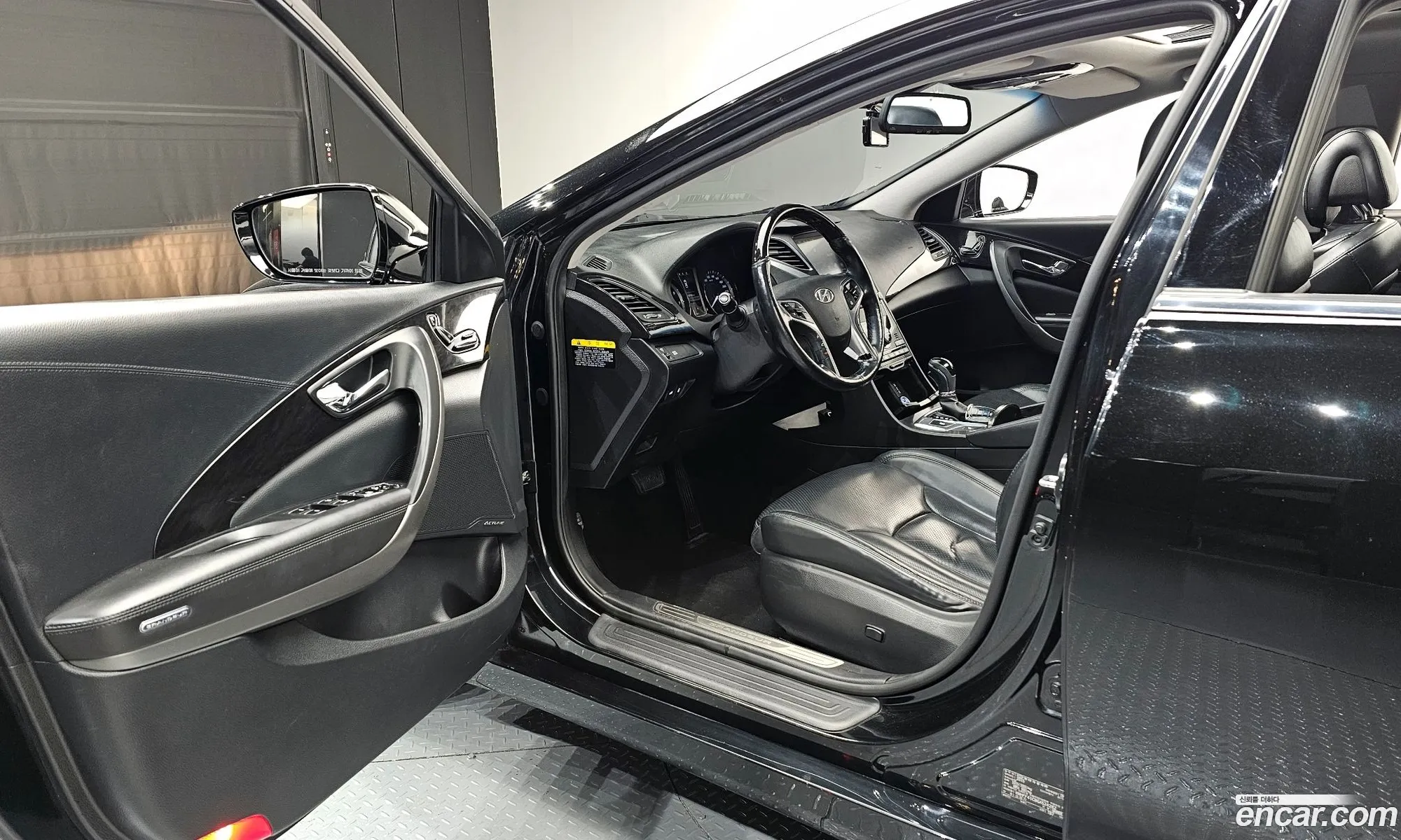 Hyundai Grandeur HG 2015 — 10