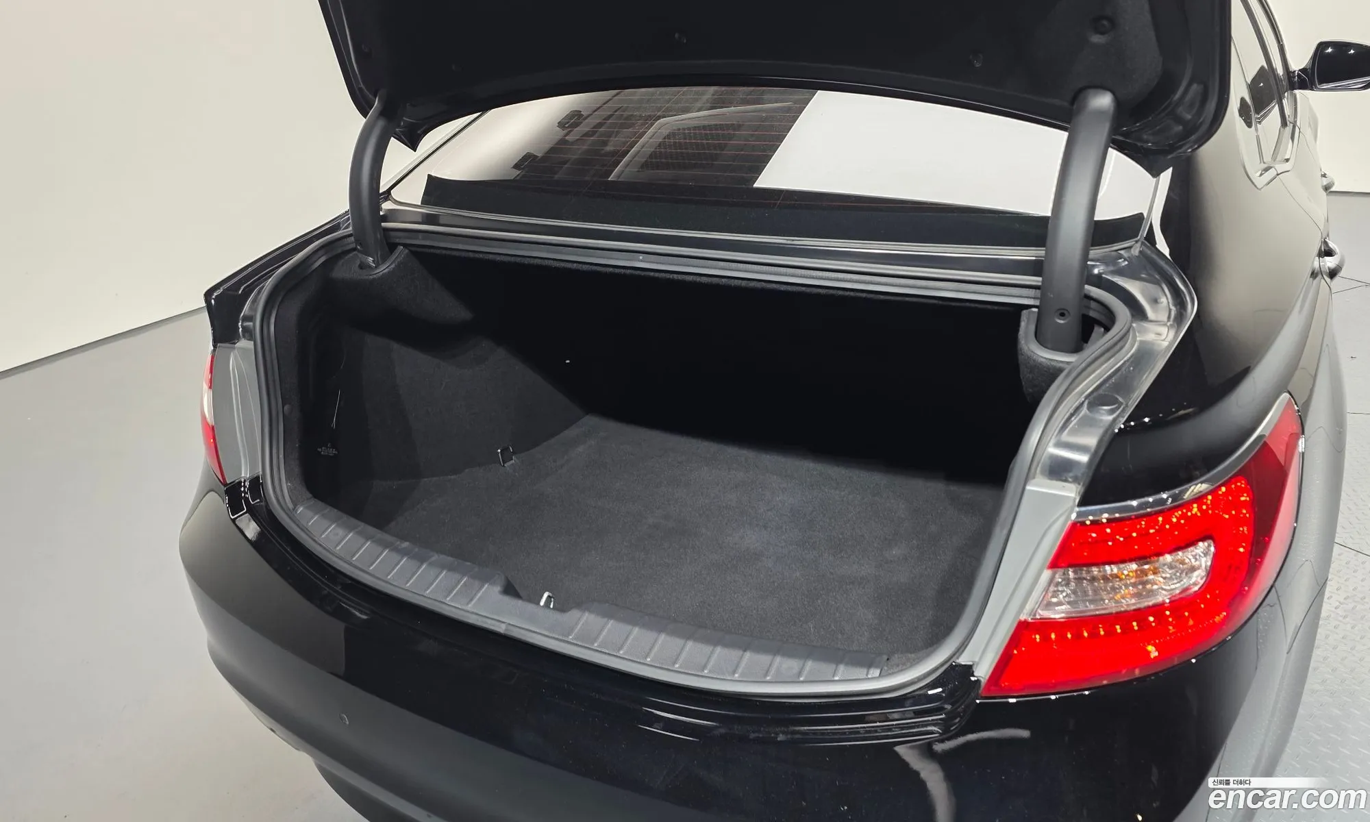 Hyundai Grandeur HG 2015 — 4