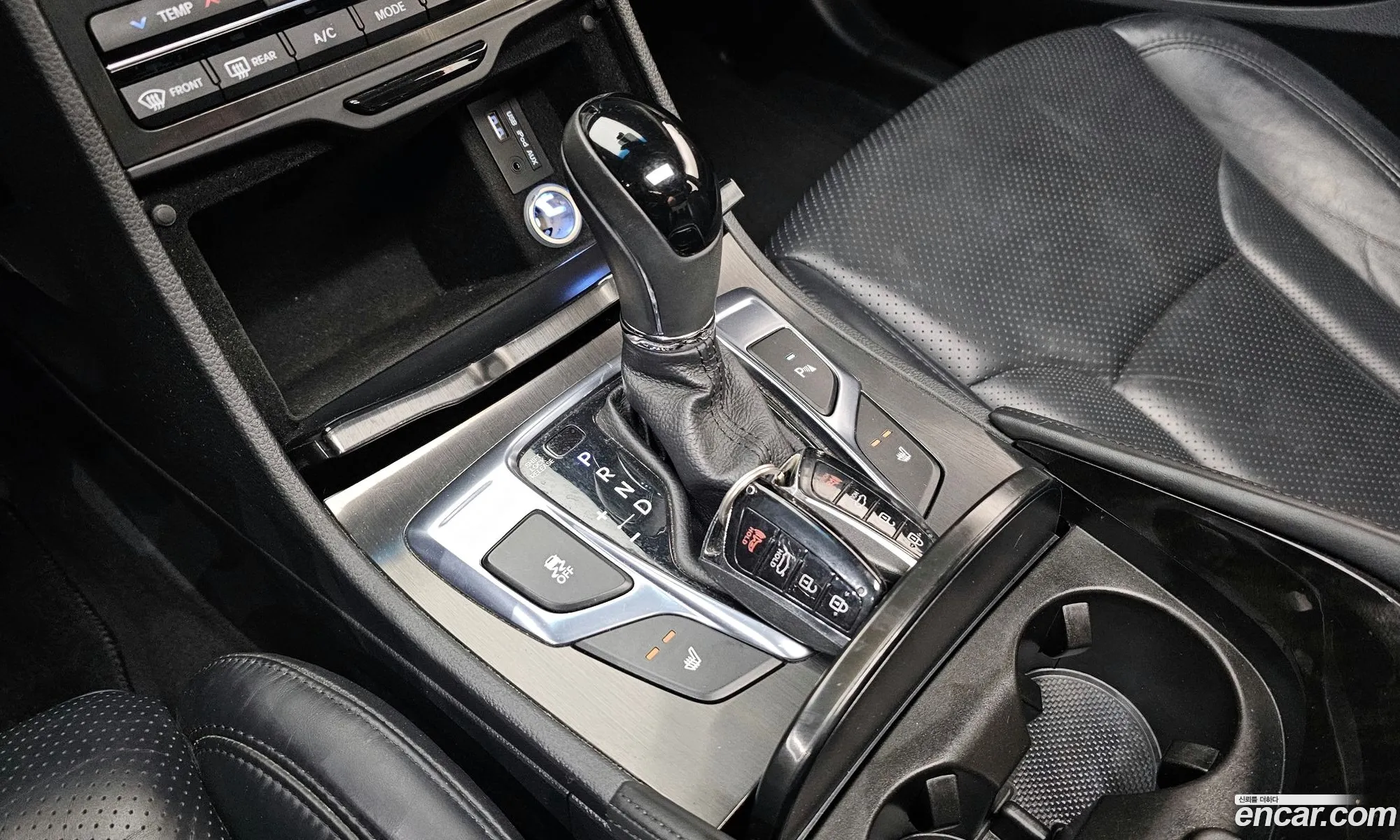 Hyundai Grandeur HG 2015 — 15