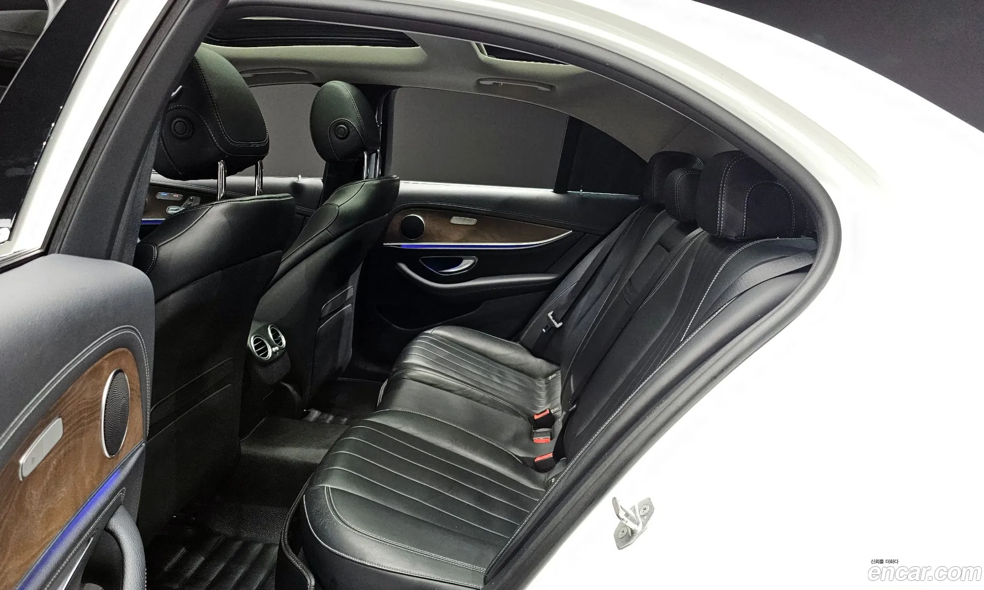 Mercedes-Benz E-Class W213 2017 — 6