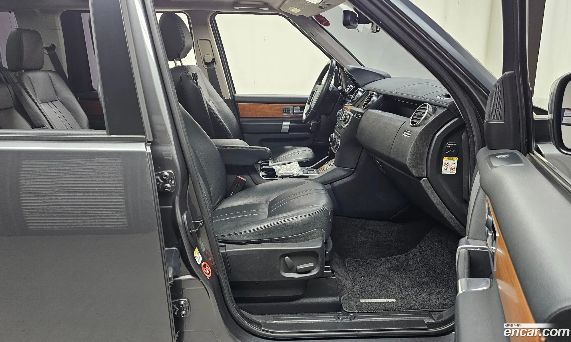 Land Rover Discovery 4 2013 SALLAAAG6DA695679 — 17