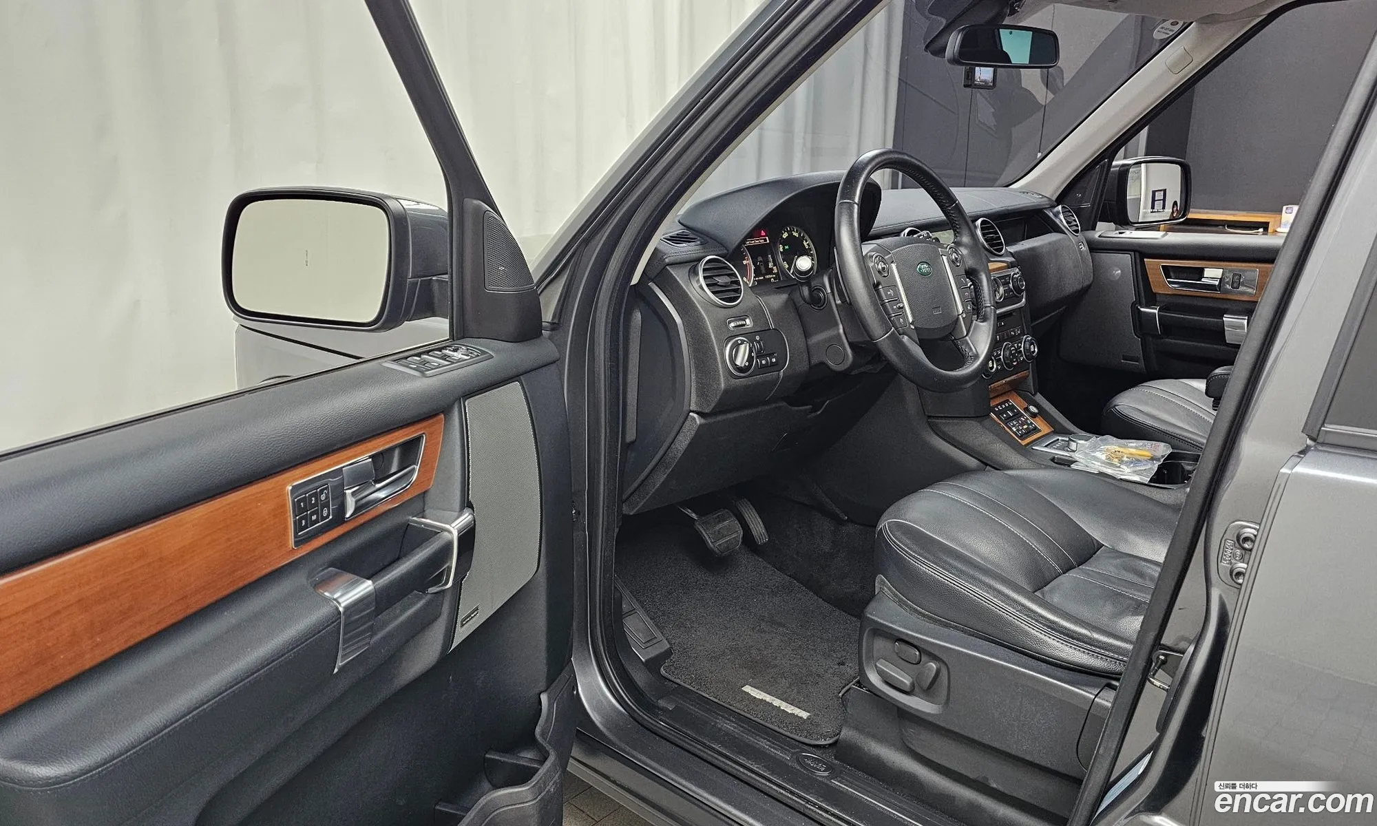 Land Rover Discovery 4 2013 SALLAAAG6DA695679 — 9