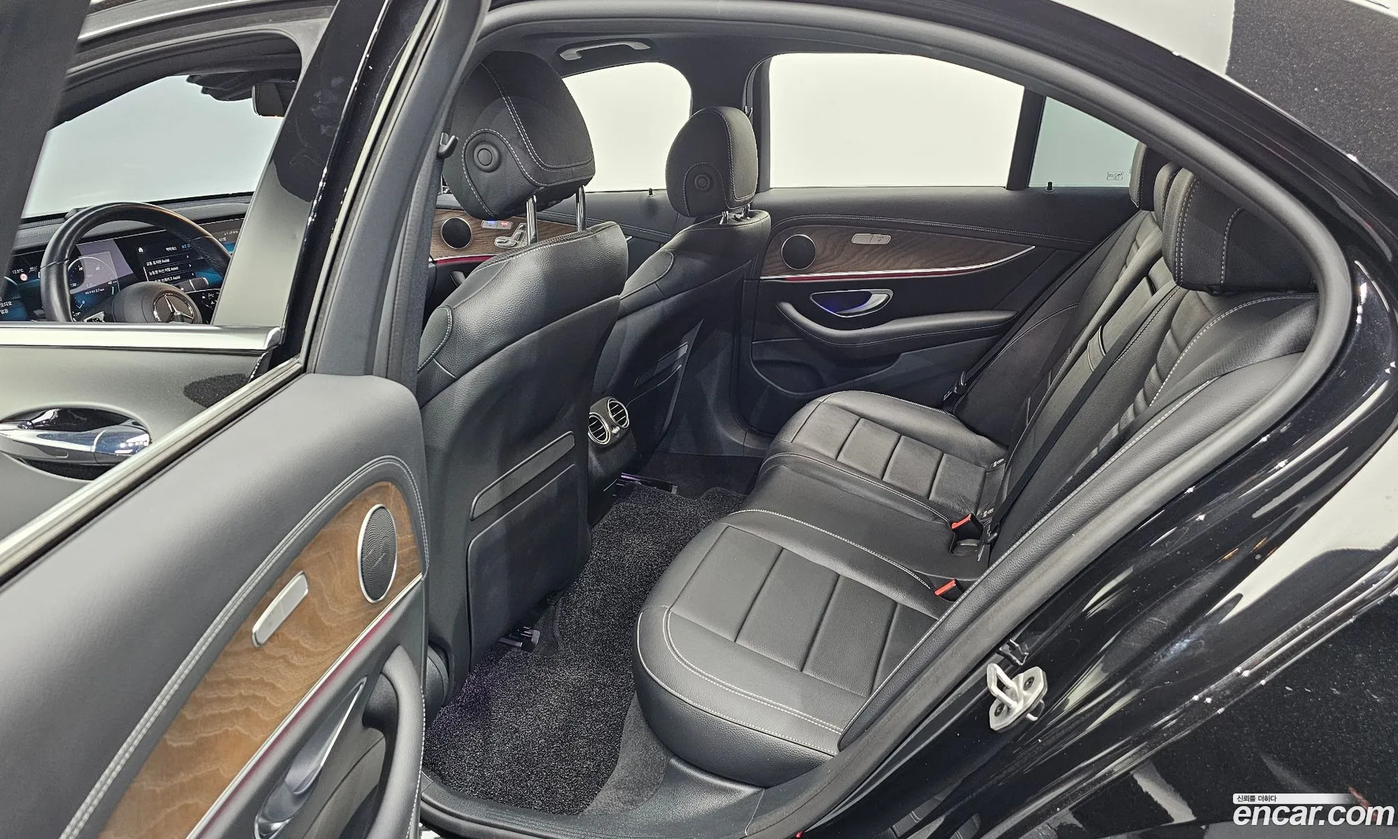 Mercedes-Benz E-Class W213 2022 — 2