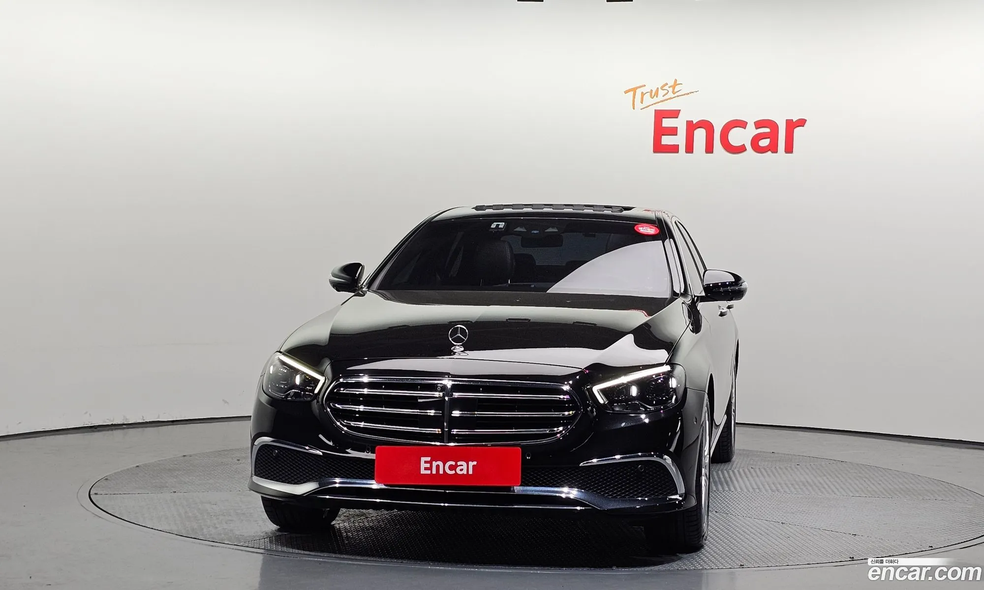 Mercedes-Benz E-Class W213 2022 — 17