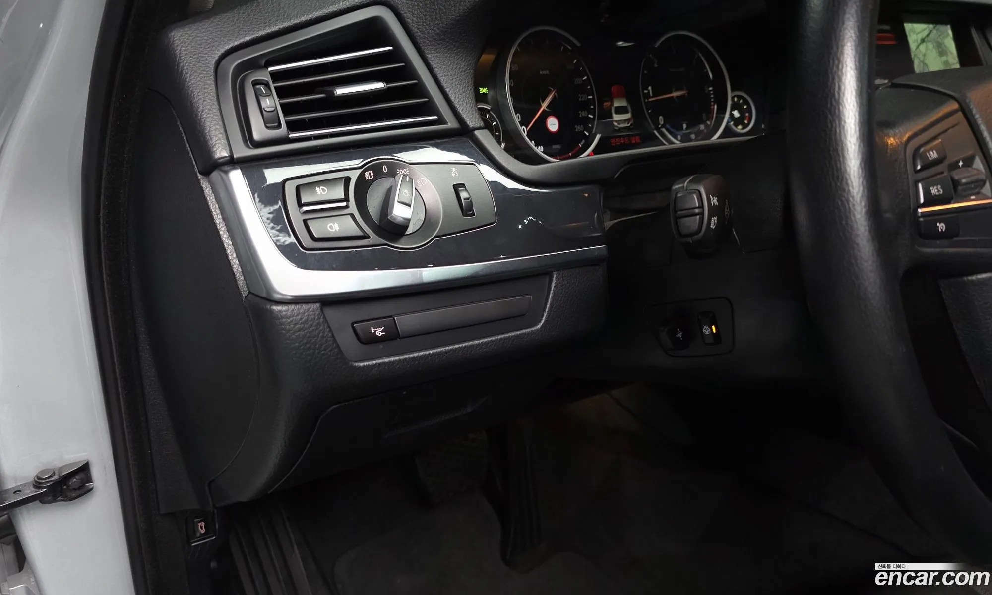 BMW 5 Series 2015 WBA5E7109GG157006 — 13