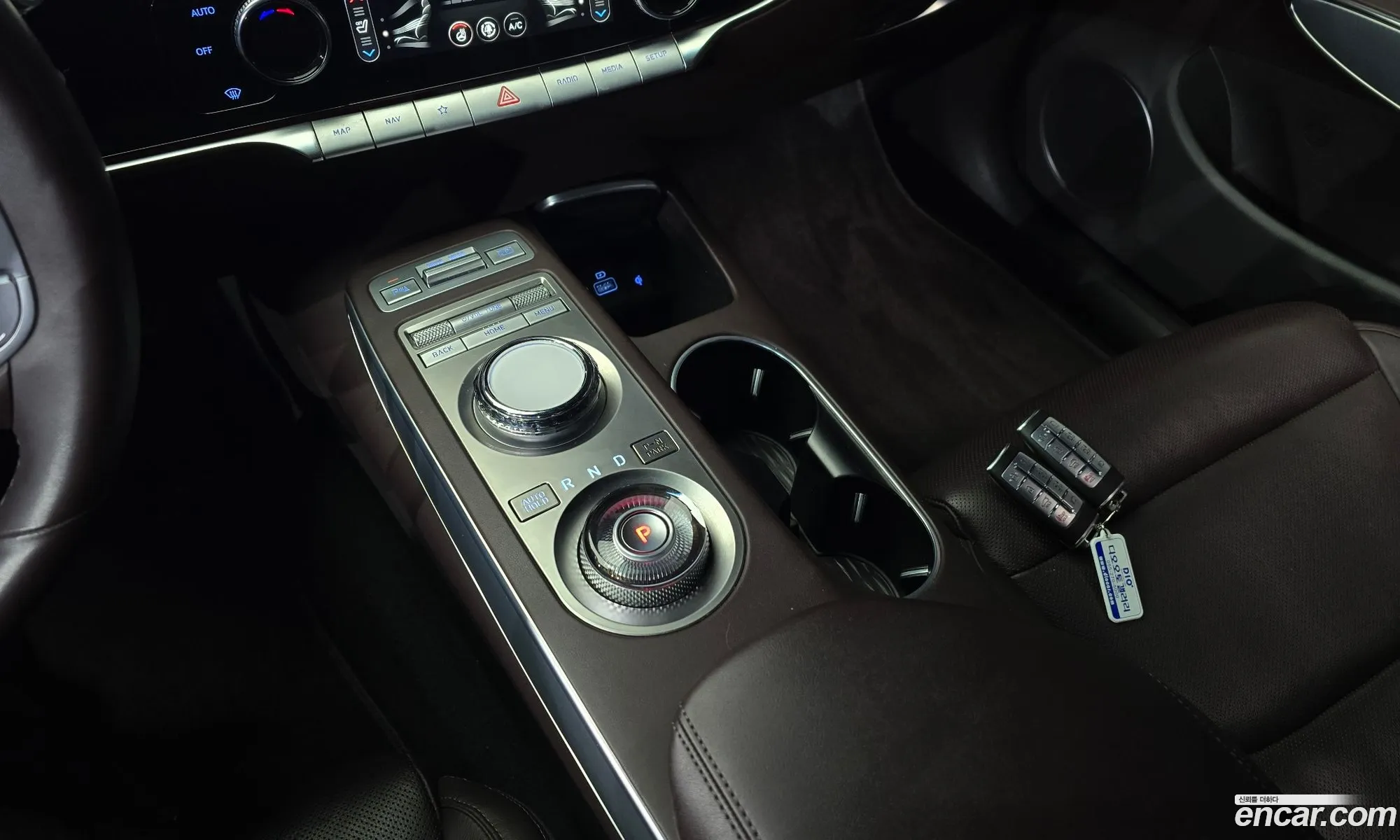 Genesis GV70 2021 — 13