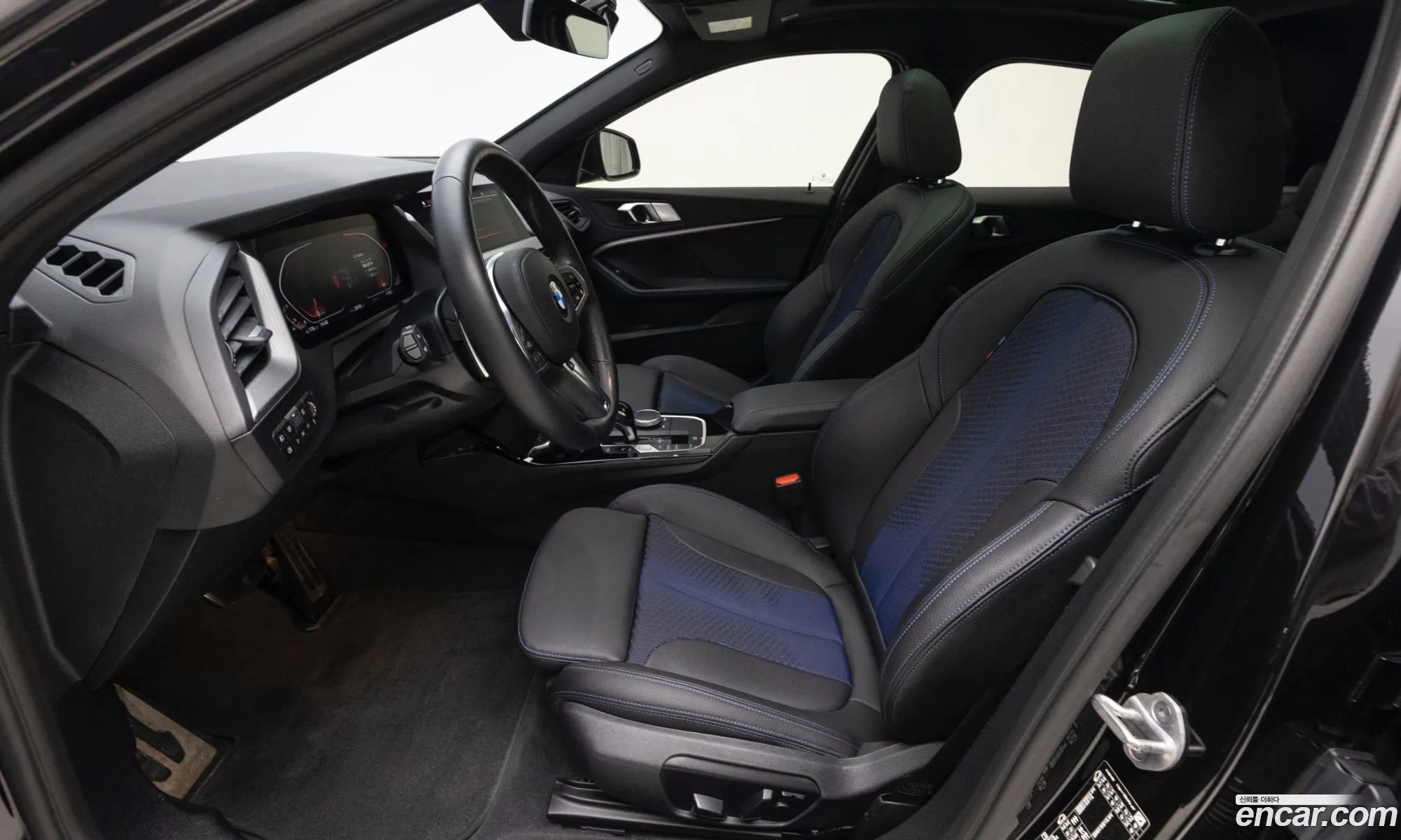BMW 1 Series 2023 — 17