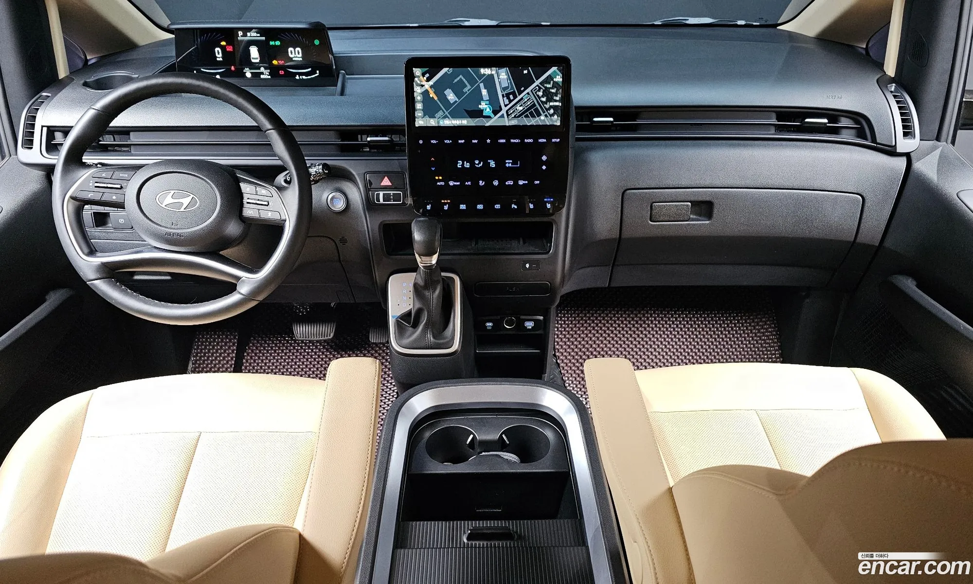 Hyundai Staria 2024 — 18