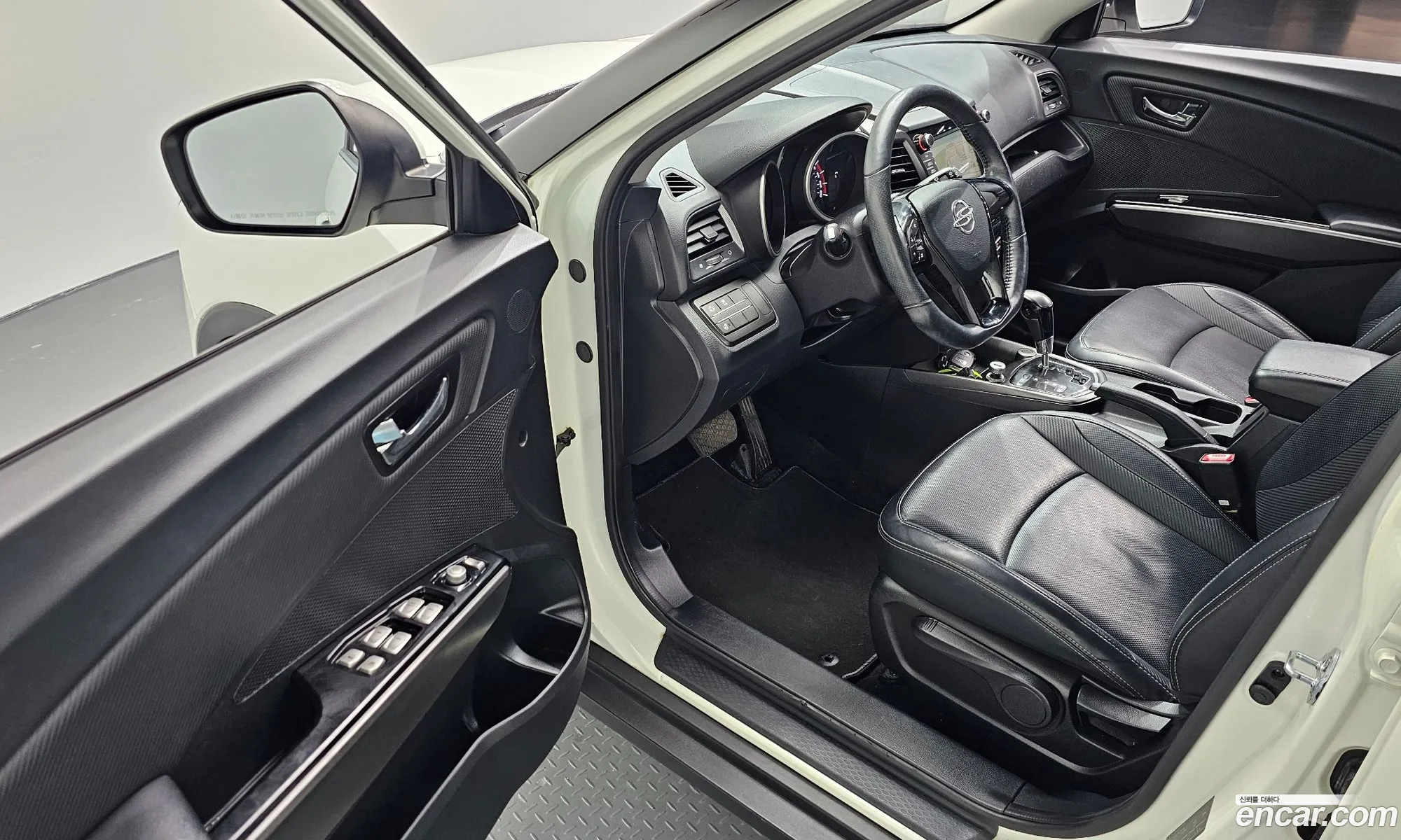 KG Mobility (SsangYong) Tivoli 2017 — 20