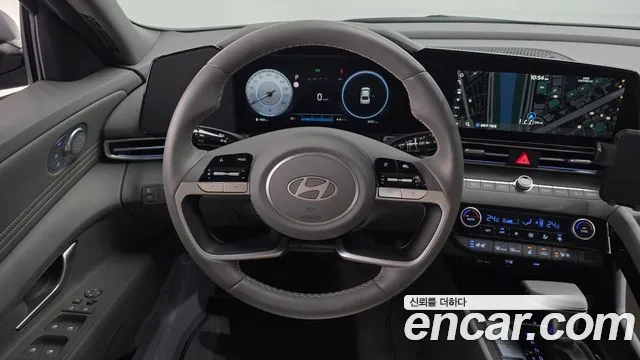 Hyundai Elantra 2024 — 18
