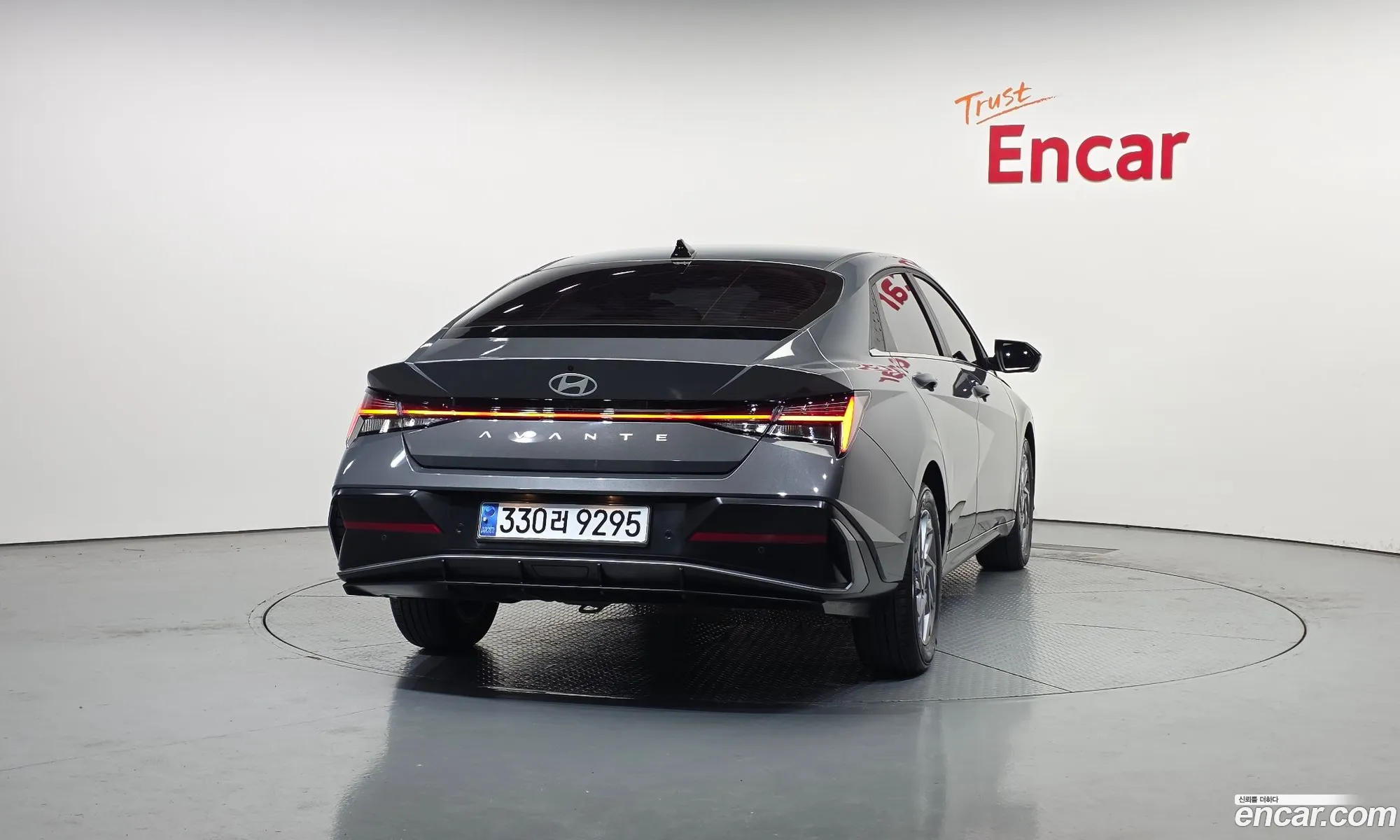 Hyundai Elantra 2024 — 20