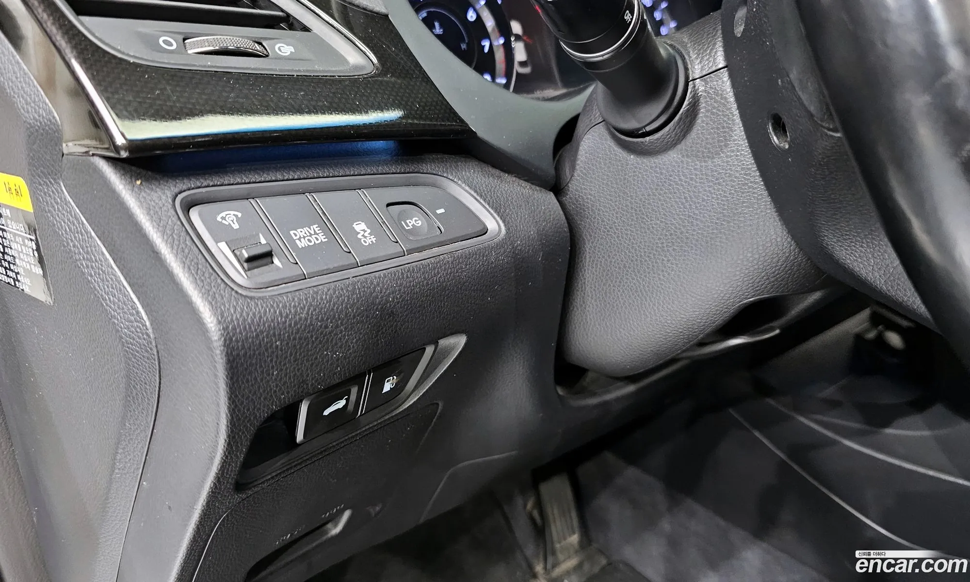 Hyundai Grandeur HG 2014 — 17