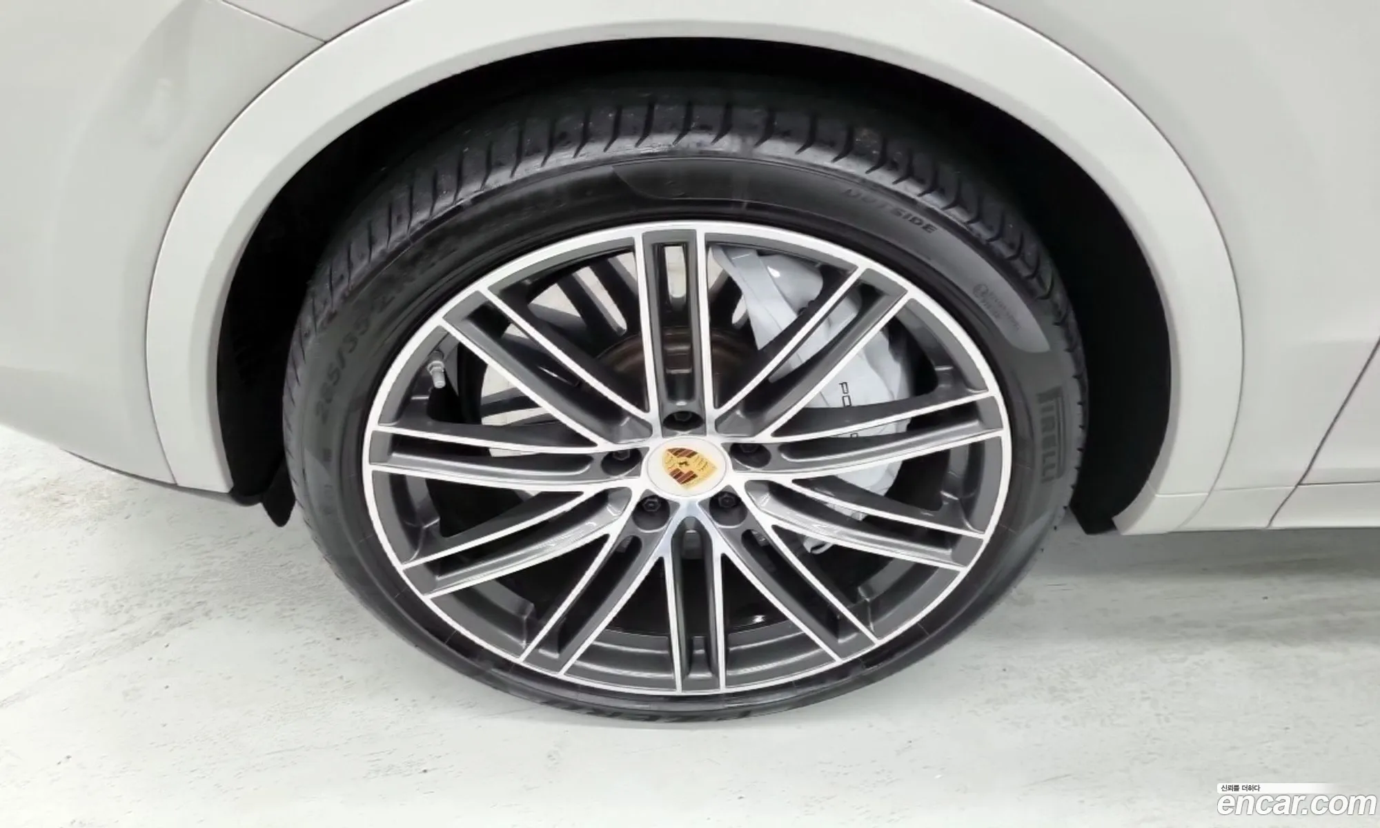 Porsche Cayenne 2023 — 13