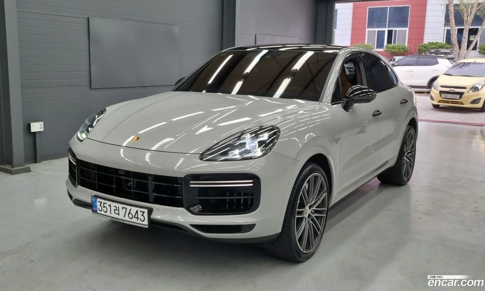 Porsche Cayenne 2023 — 11