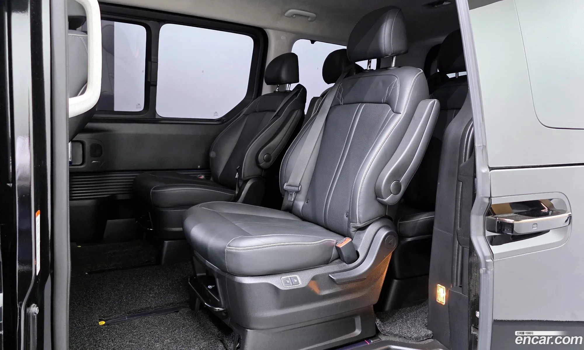 Hyundai Staria 2021 — 4