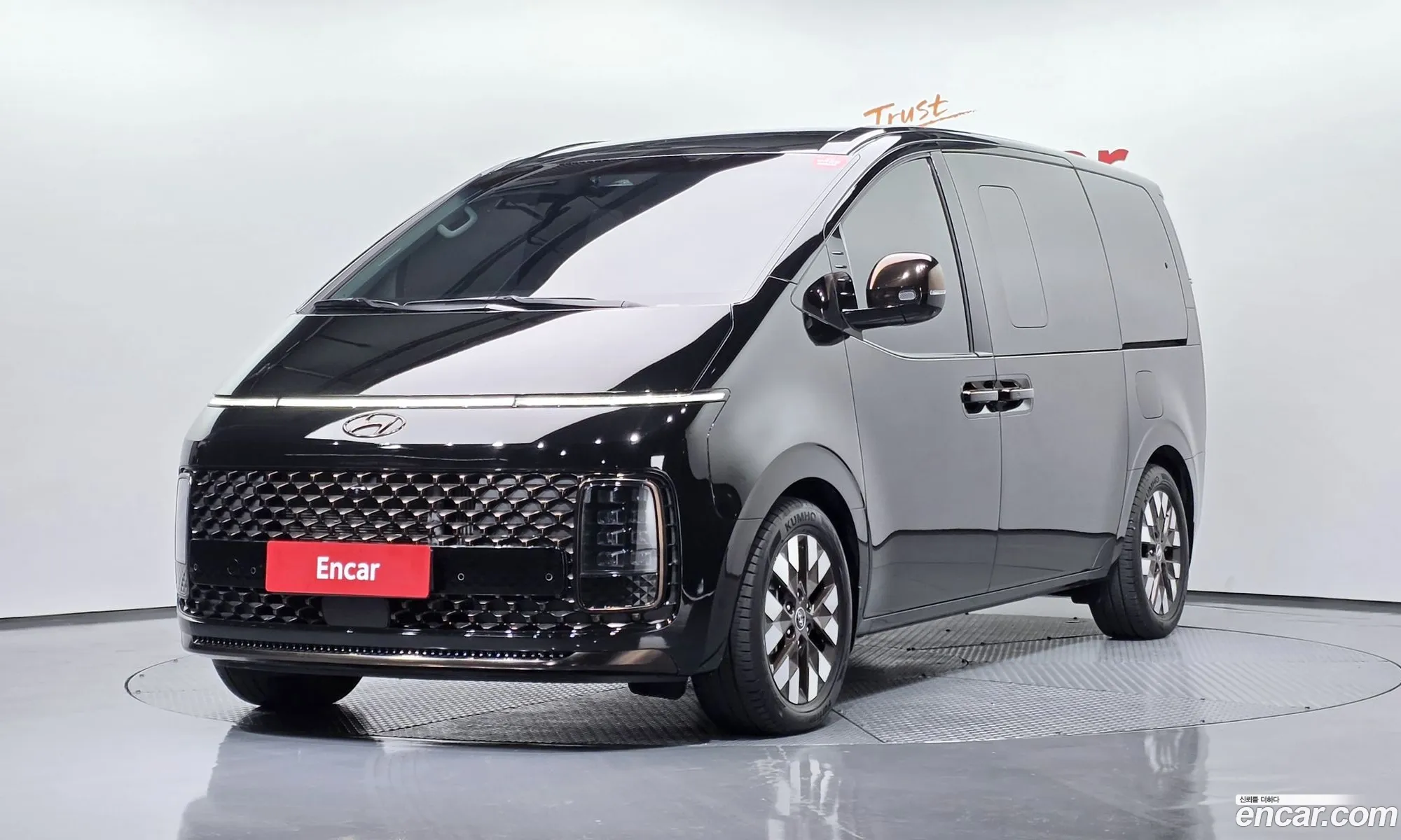 Hyundai Staria 2021 — 3