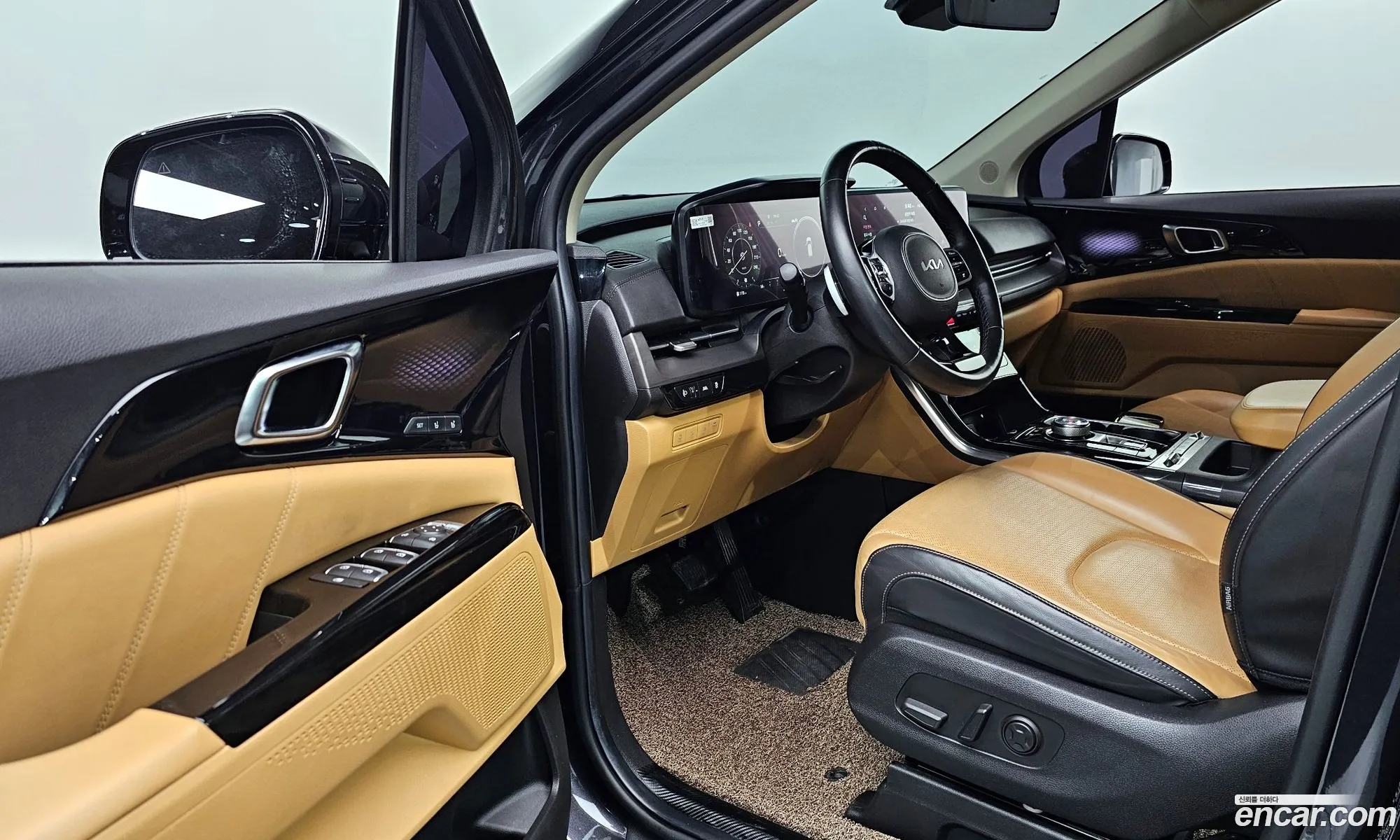 Kia Carnival 2021 — 2